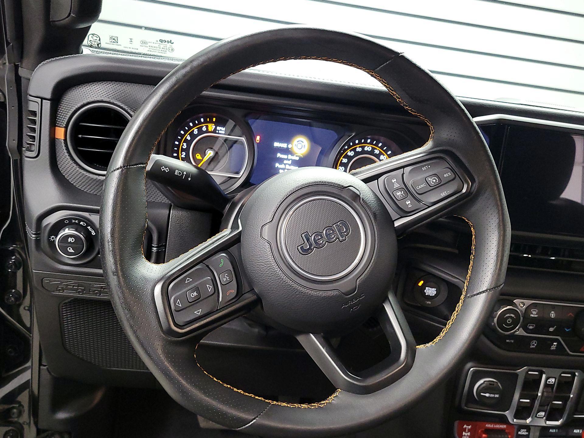 Thumbnail: 2025 Jeep Gladiator - 10