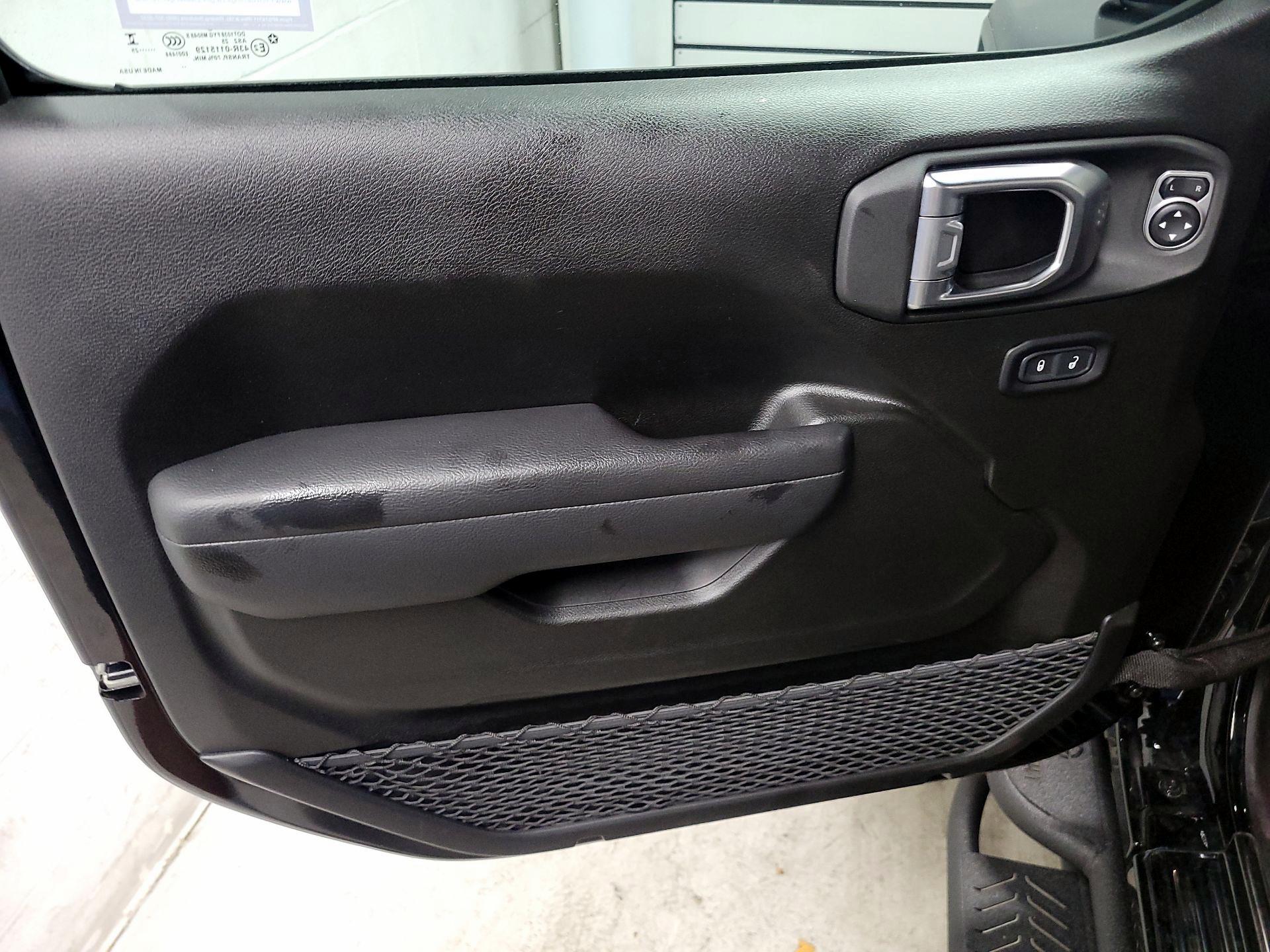 Thumbnail: 2025 Jeep Gladiator - 12