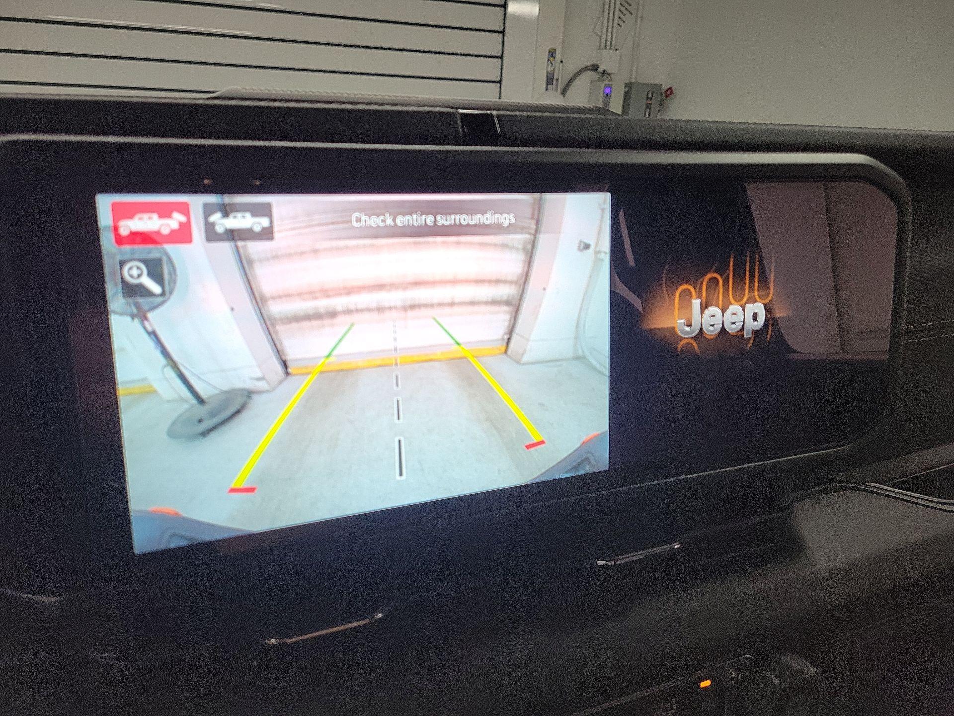 Thumbnail: 2025 Jeep Gladiator - 14