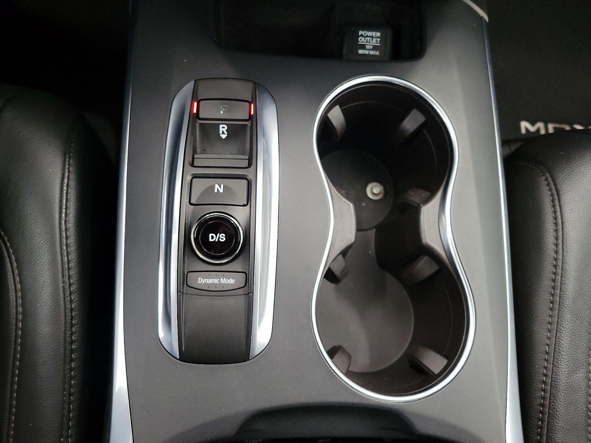 Thumbnail: 2017 Acura MDX - 17