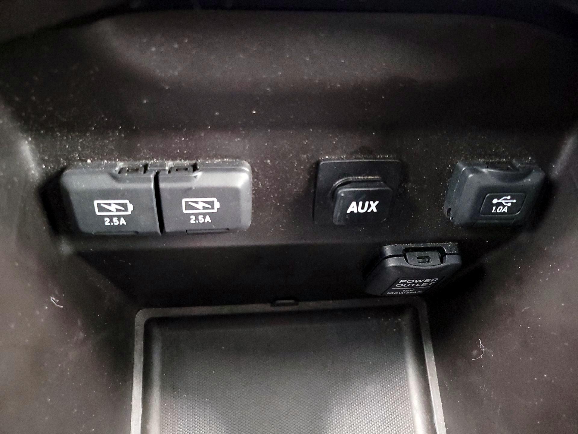 Thumbnail: 2017 Acura MDX - 18