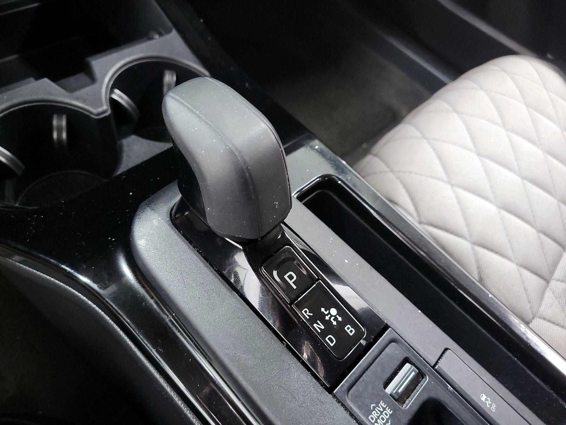 Thumbnail: 2023 Toyota Prius - 17