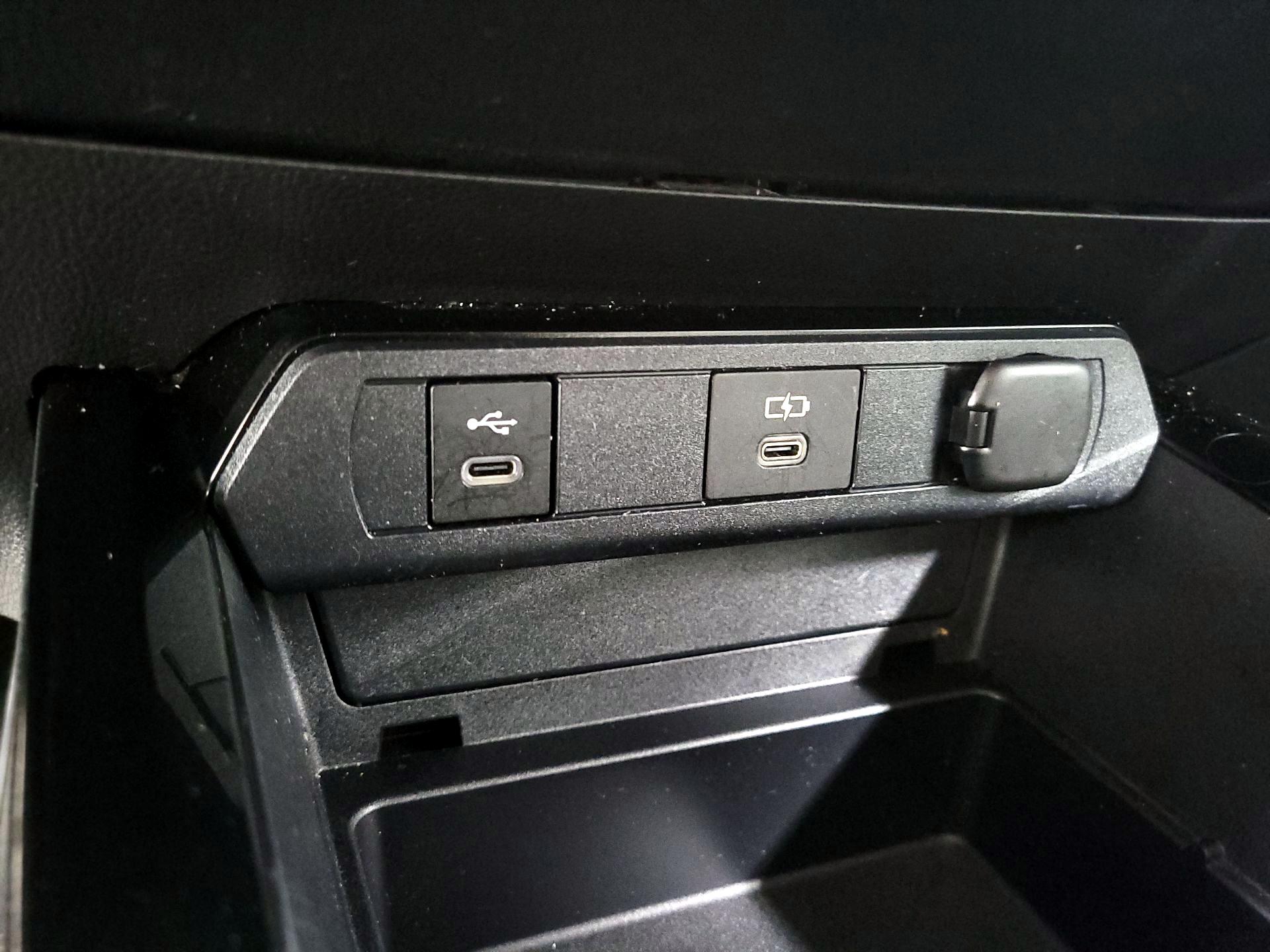 Thumbnail: 2023 Toyota Prius - 18