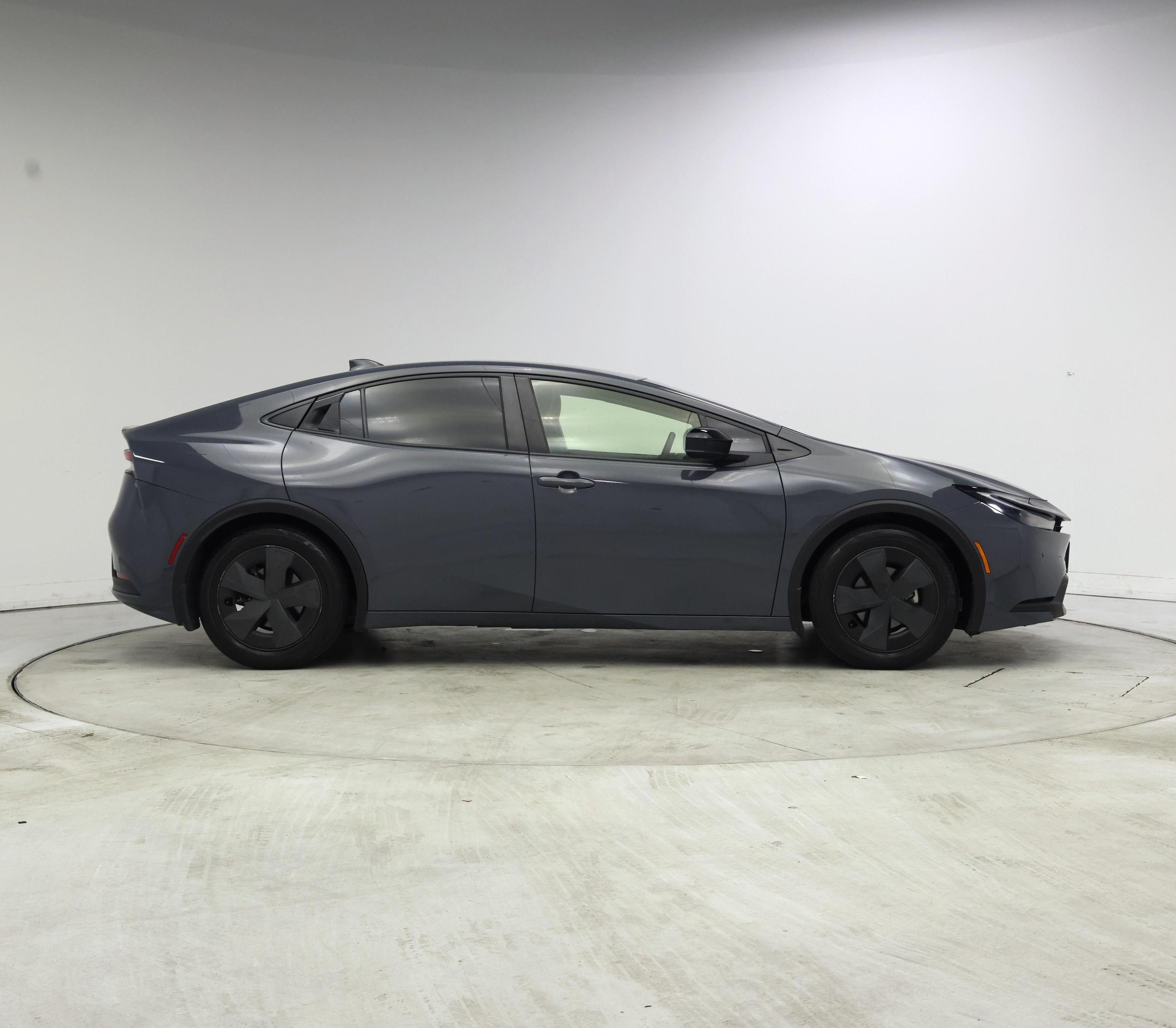 Thumbnail: 2023 Toyota Prius - 7