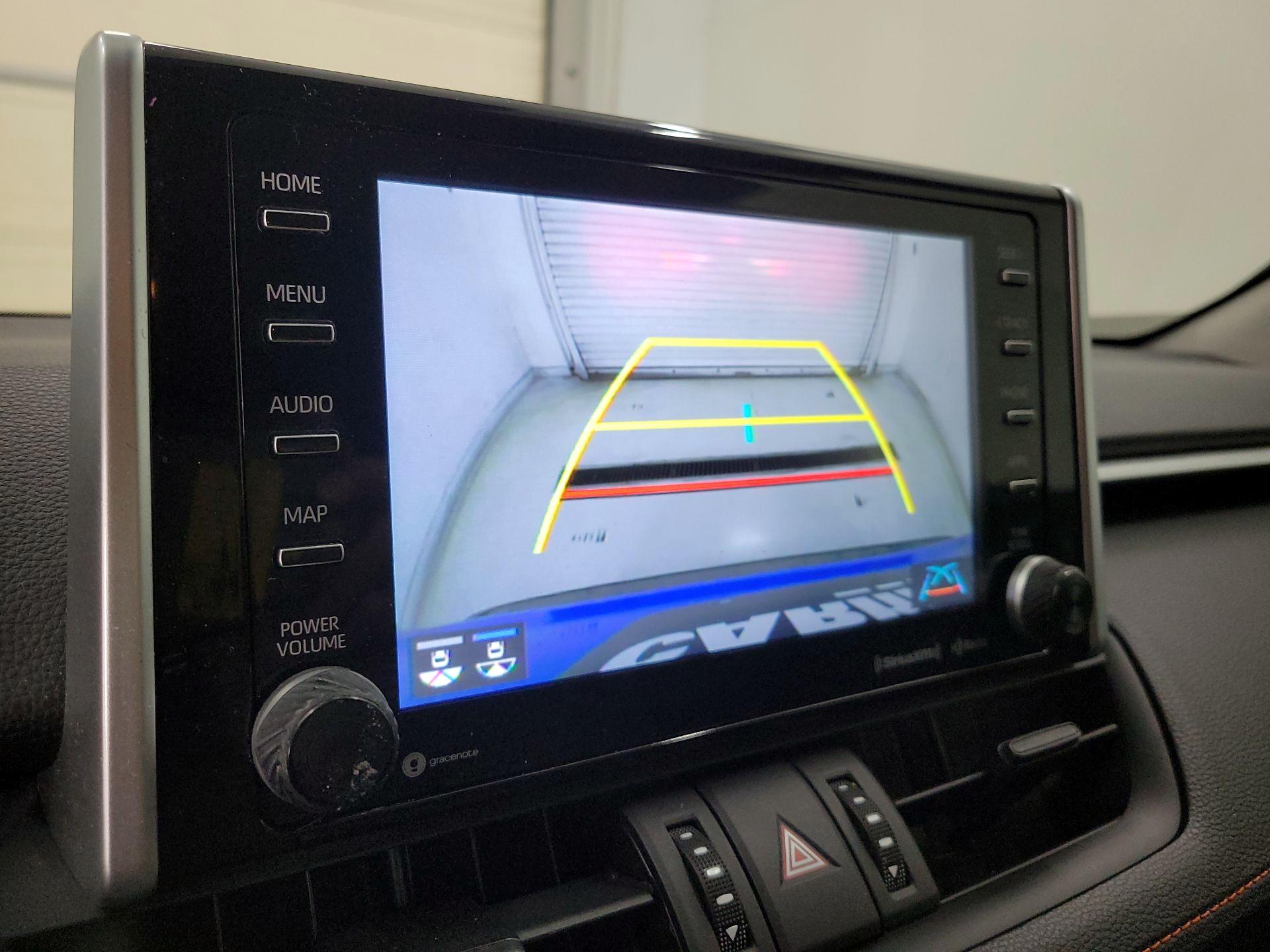 Thumbnail: 2019 Toyota RAV4 - 14