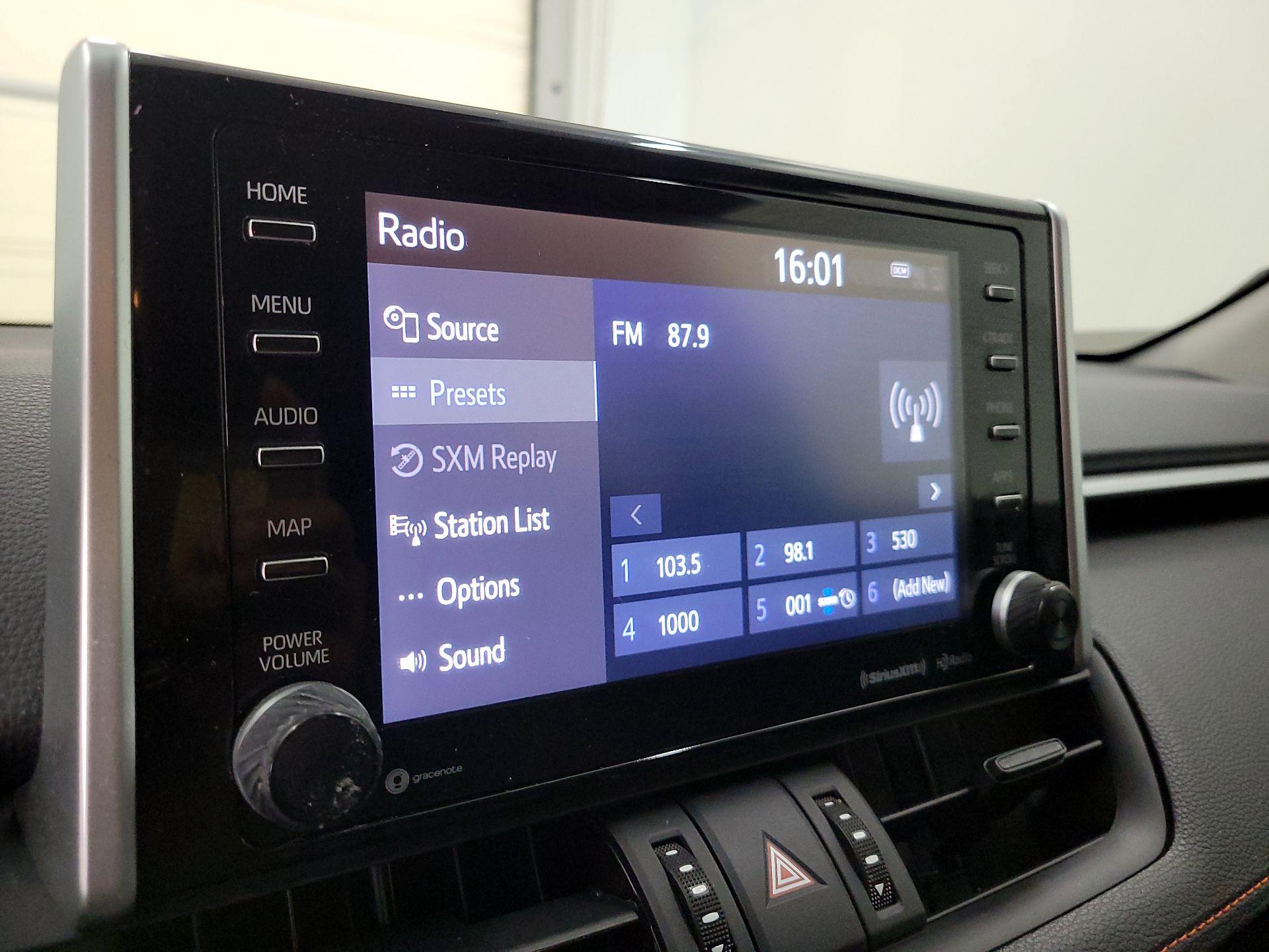 Thumbnail: 2019 Toyota RAV4 - 15