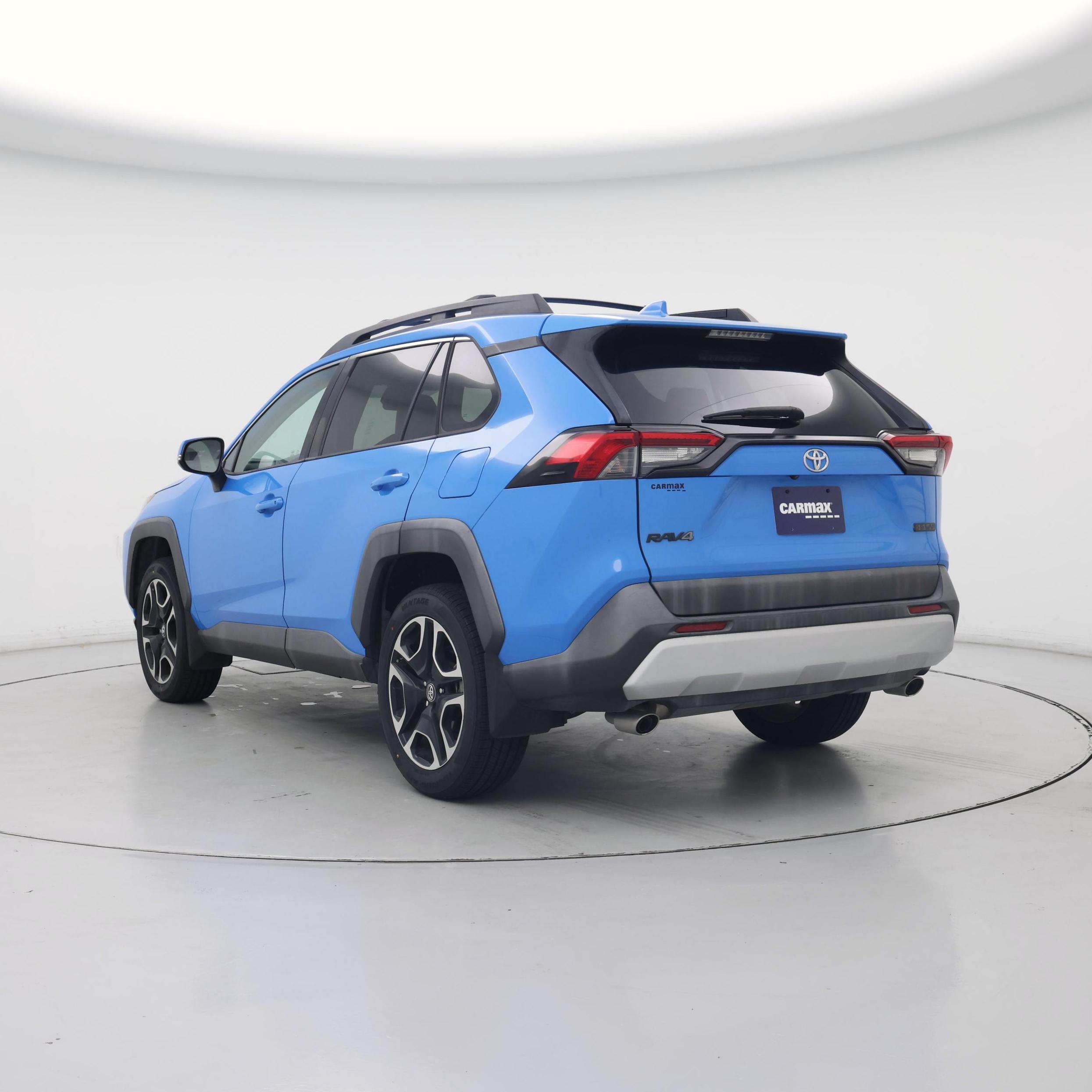 Thumbnail: 2019 Toyota RAV4 - 2