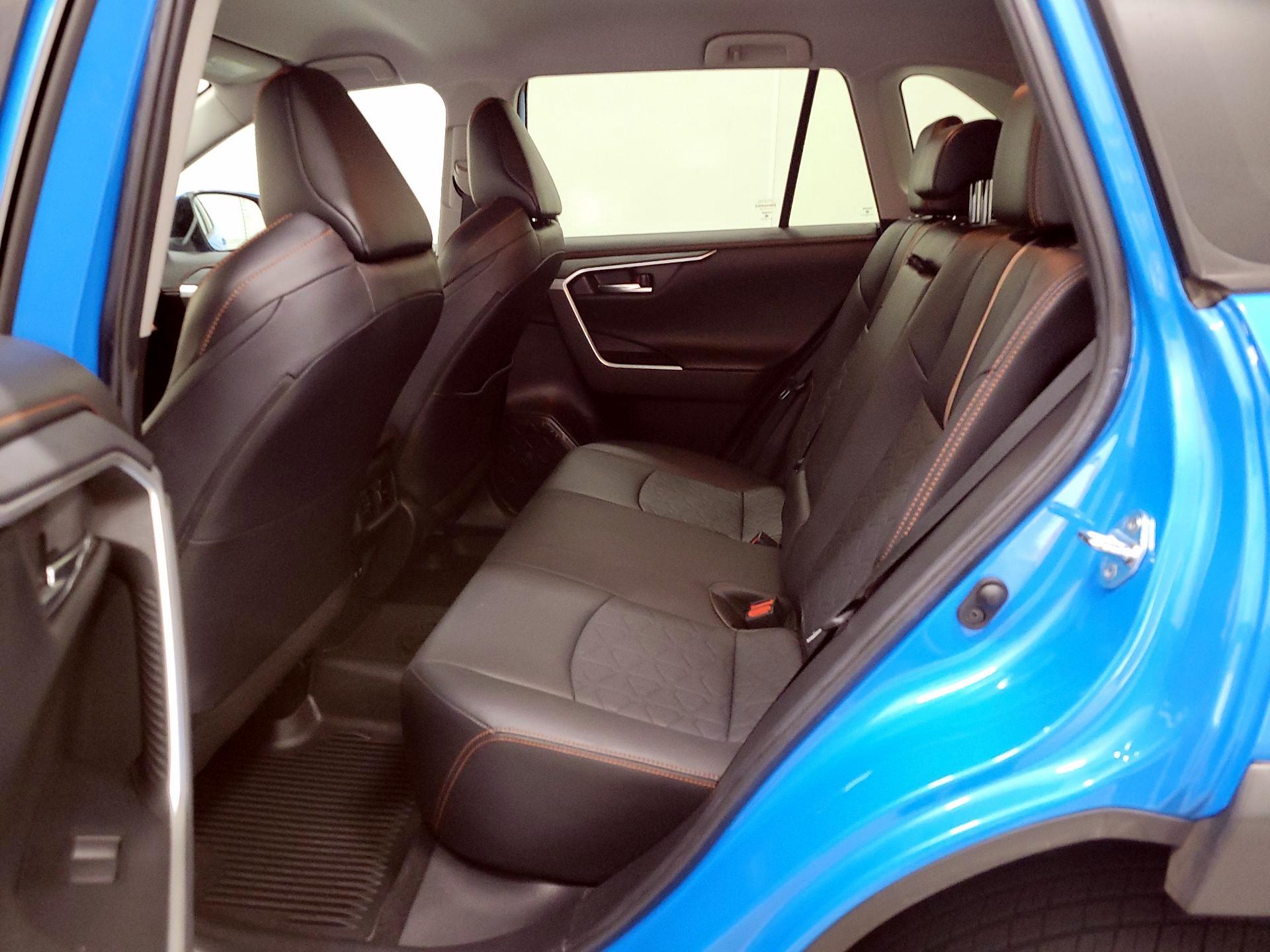 Thumbnail: 2019 Toyota RAV4 - 19