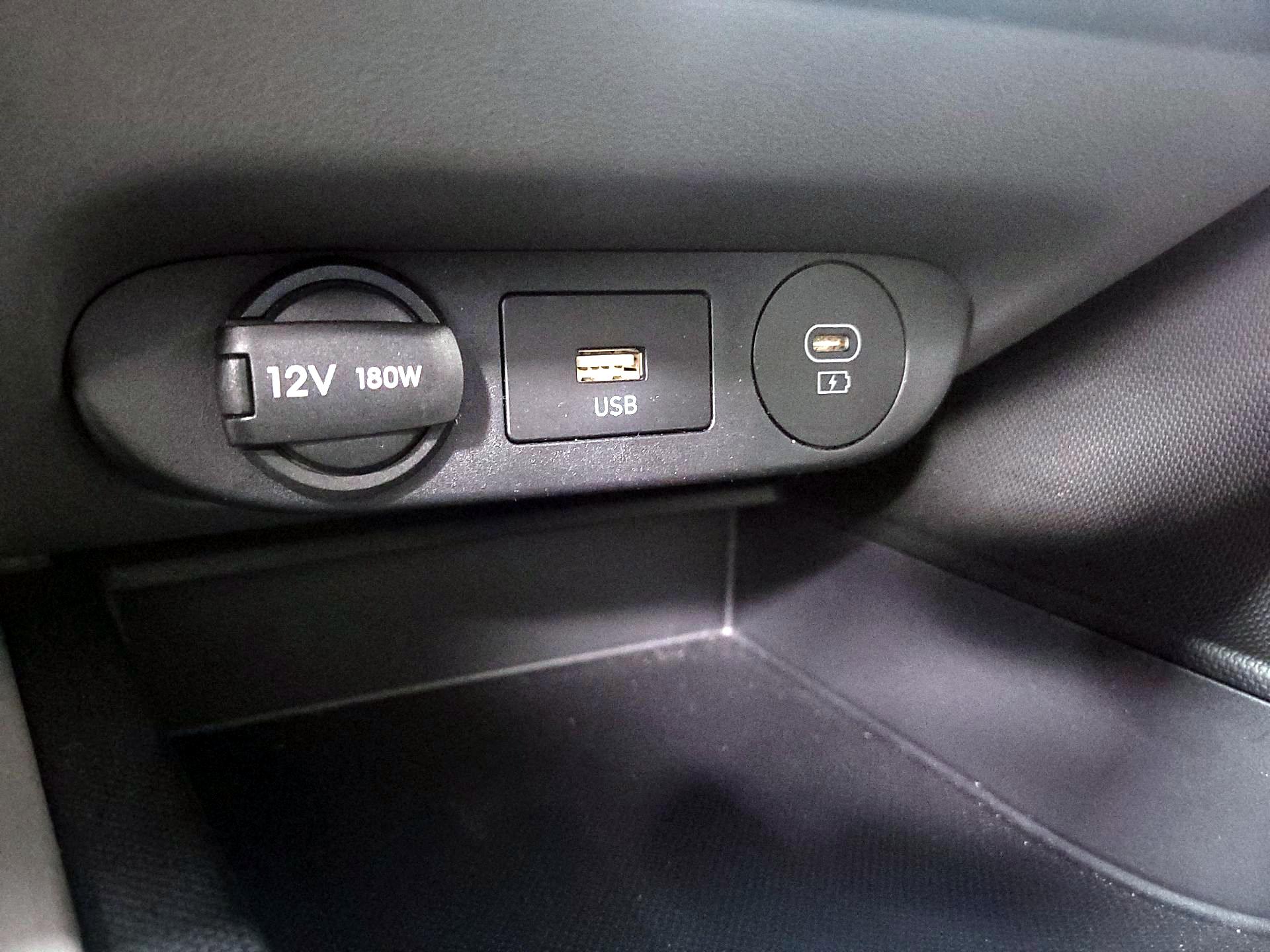 Thumbnail: 2024 Hyundai Elantra - 19