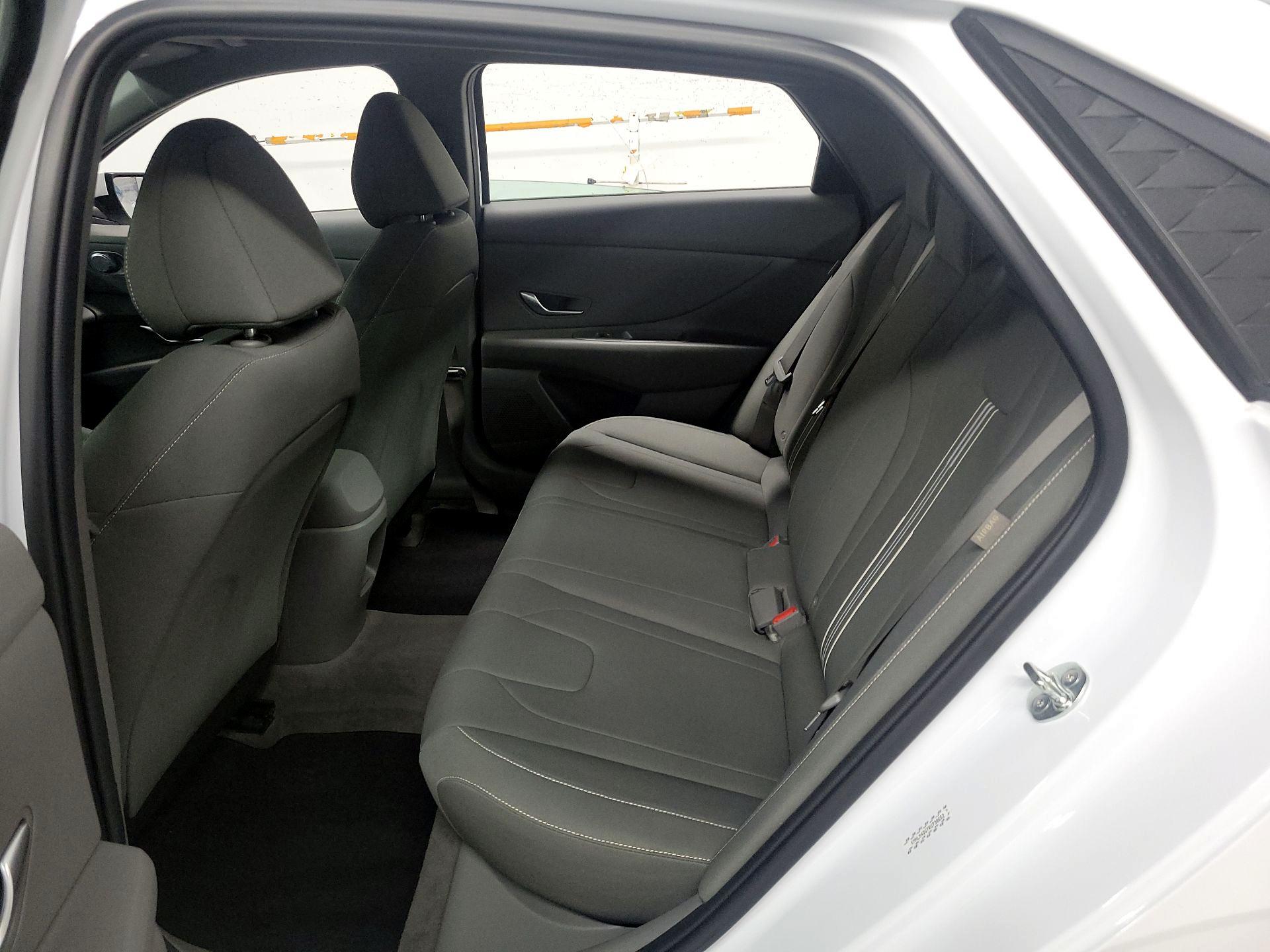 Thumbnail: 2024 Hyundai Elantra - 20