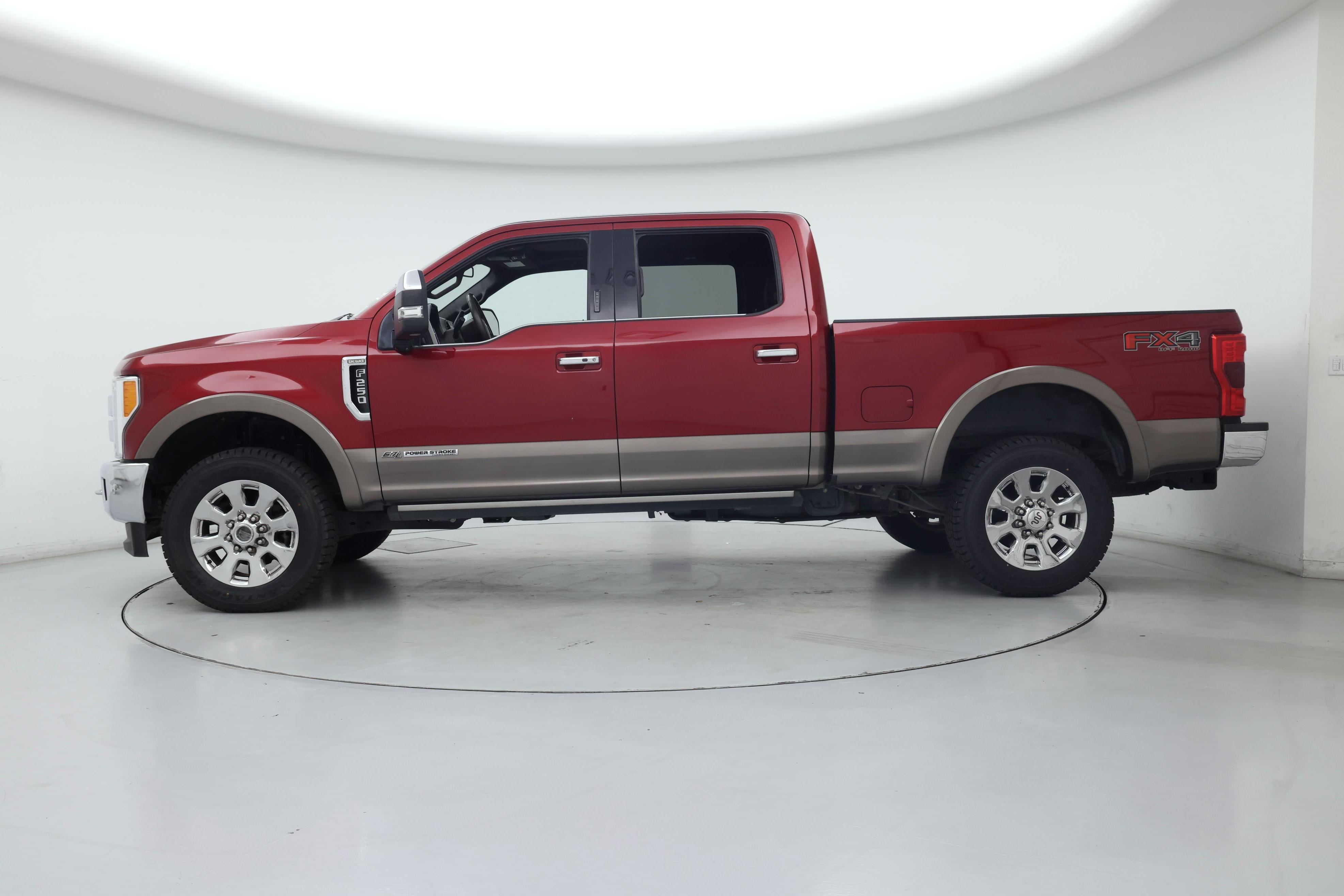 Thumbnail: 2019 Ford F-250 - 3
