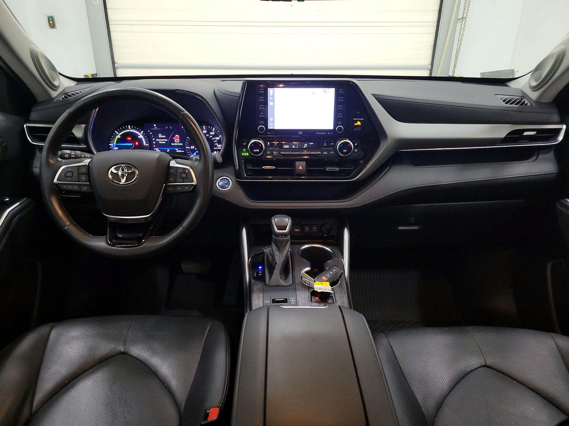 Thumbnail: 2020 Toyota Highlander - 9