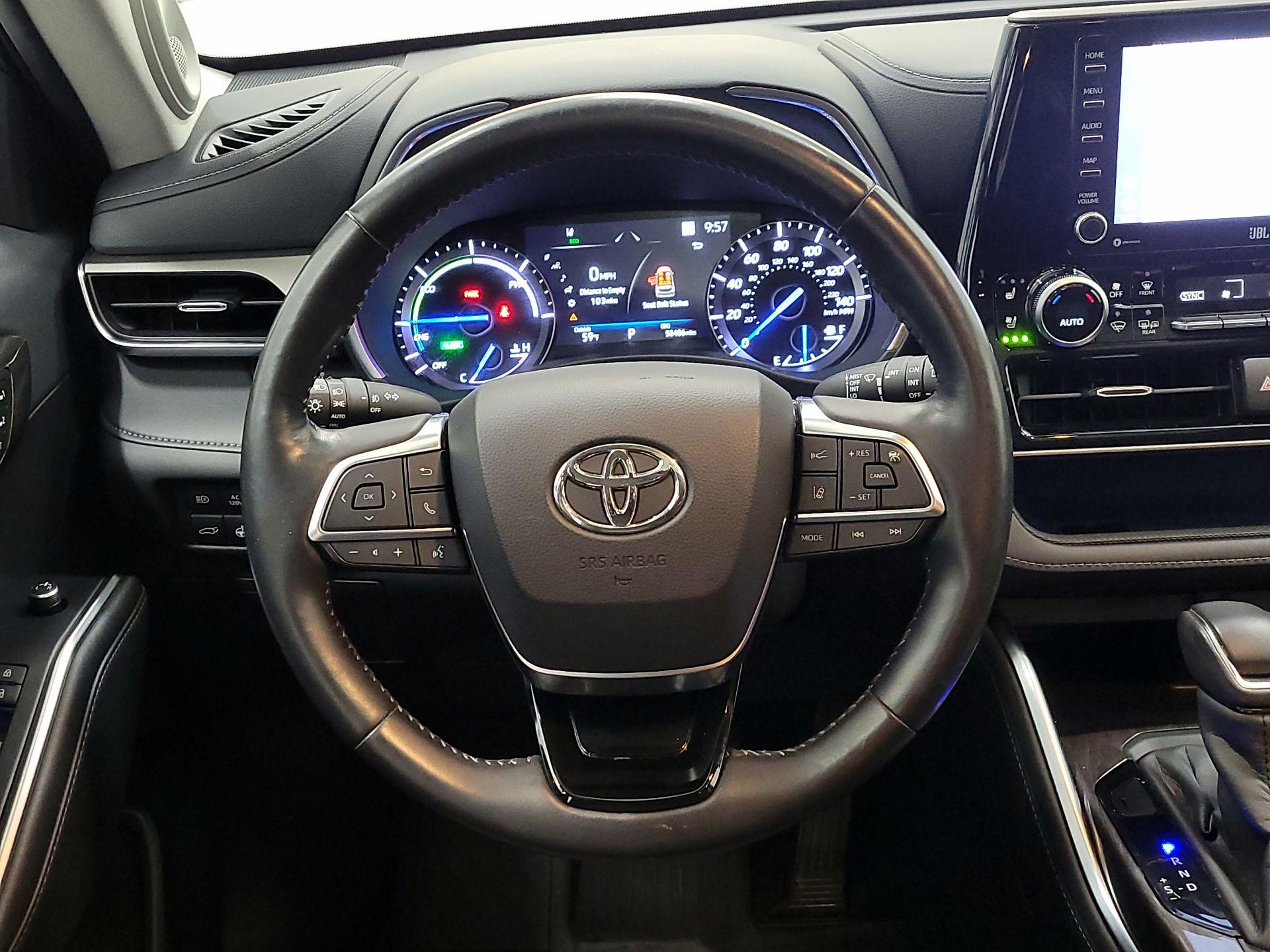 Thumbnail: 2020 Toyota Highlander - 10