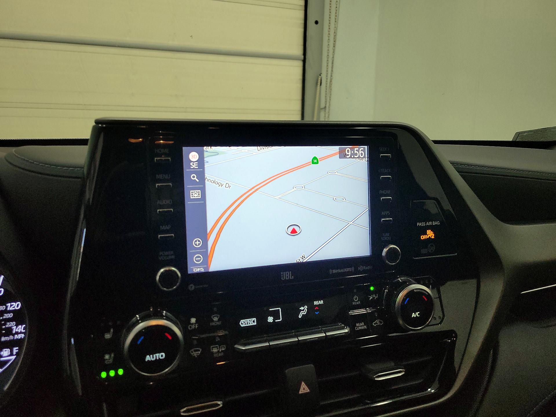 Thumbnail: 2020 Toyota Highlander - 14