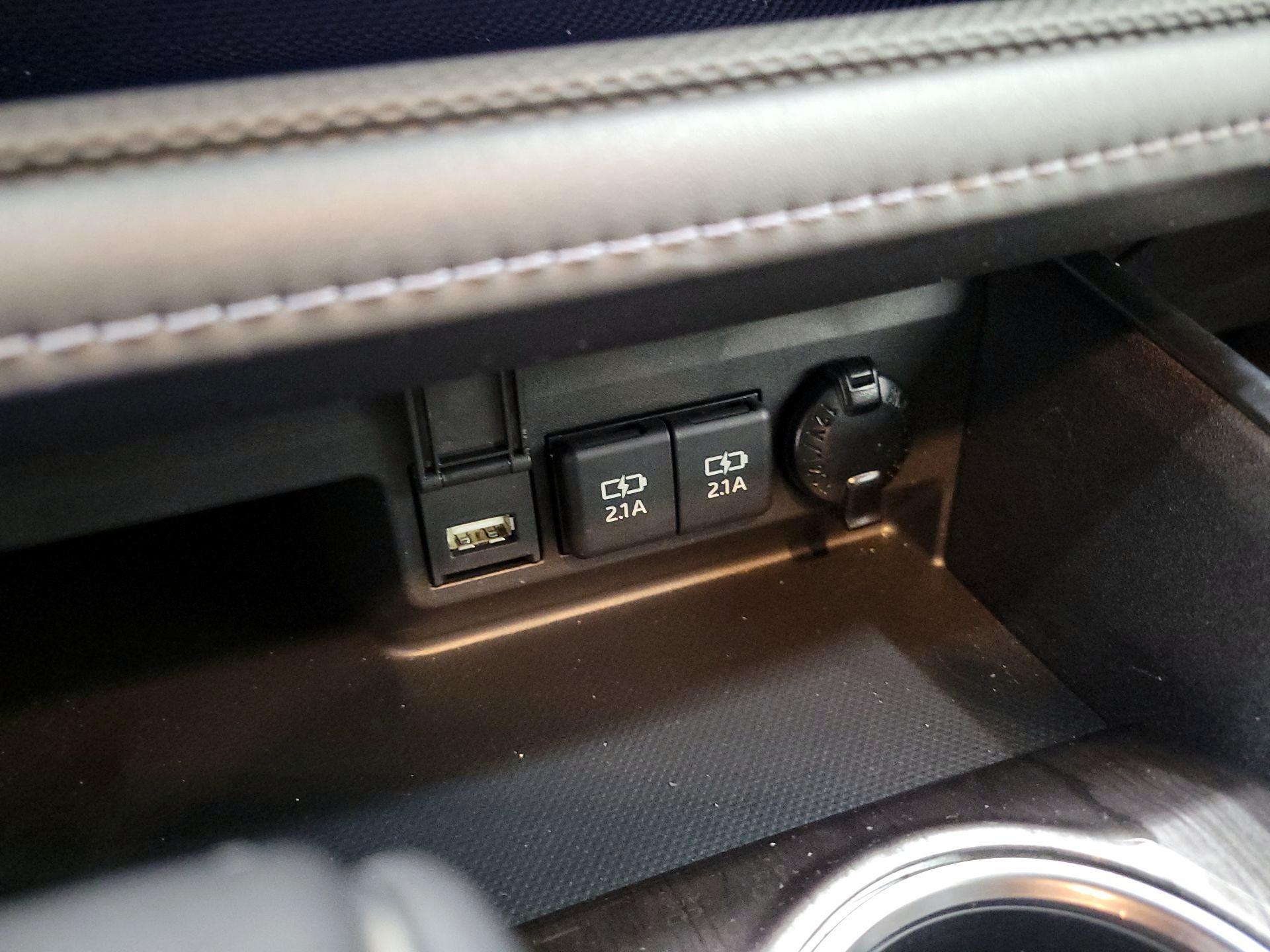 Thumbnail: 2020 Toyota Highlander - 19