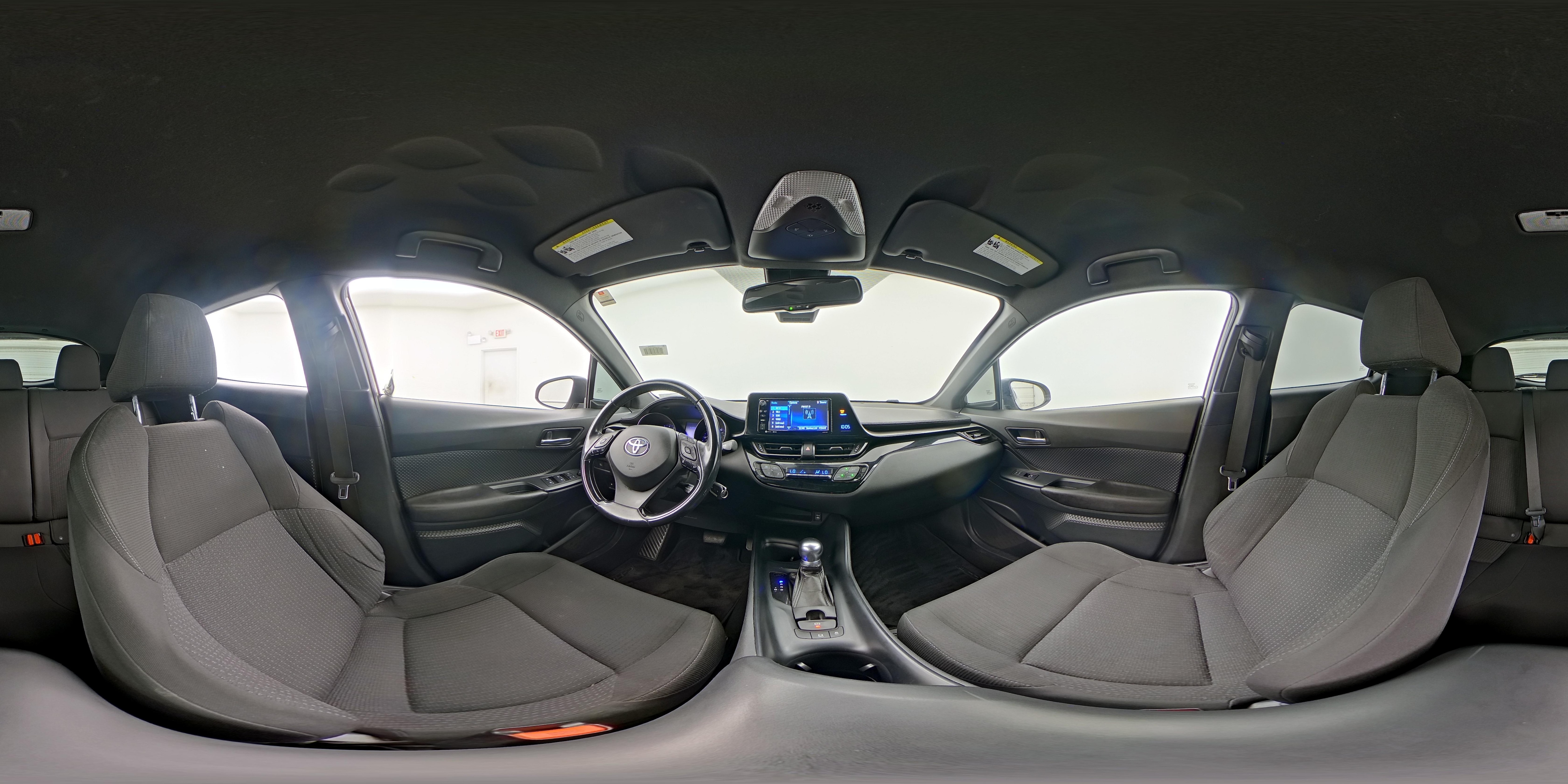 2018 Toyota C-HR XLE - Photo 24