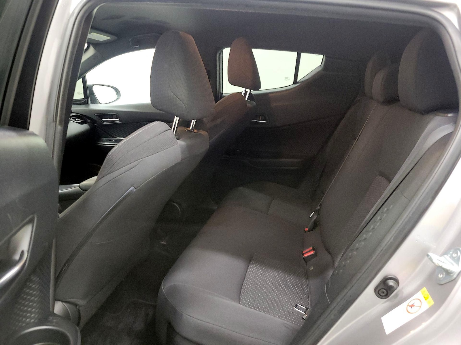 2018 Toyota C-HR XLE - Photo 20