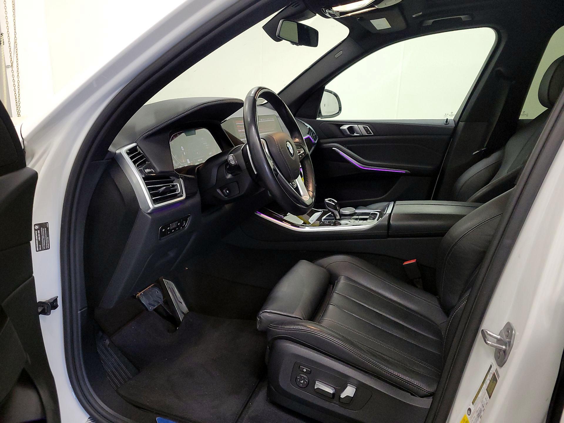 Thumbnail: 2020 BMW X5 - 11