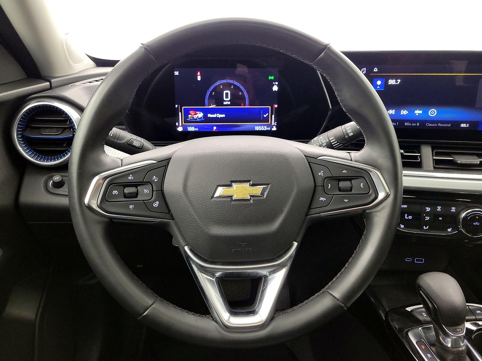 Thumbnail: 2024 Chevrolet Trax - 10