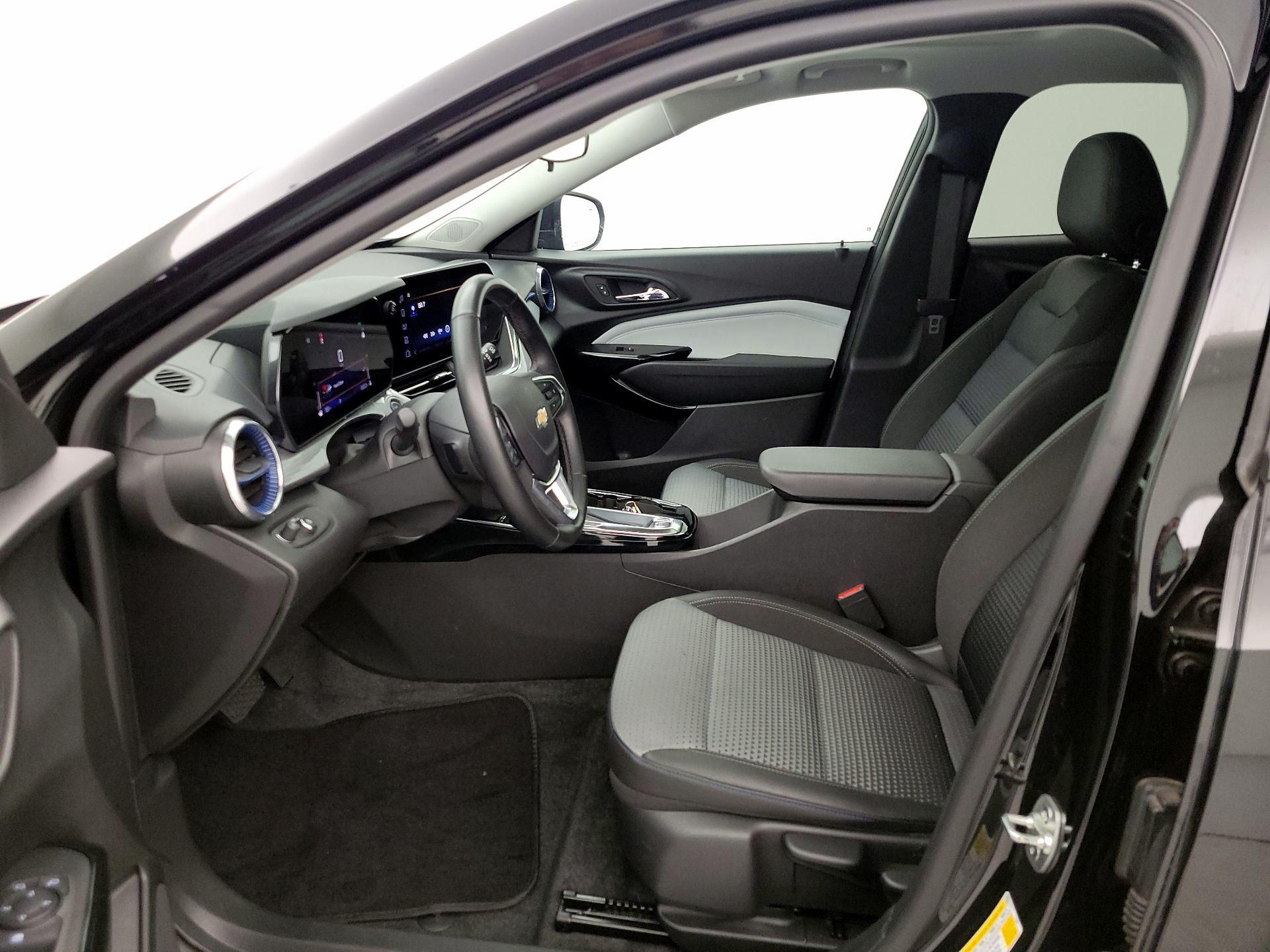 Thumbnail: 2024 Chevrolet Trax - 11