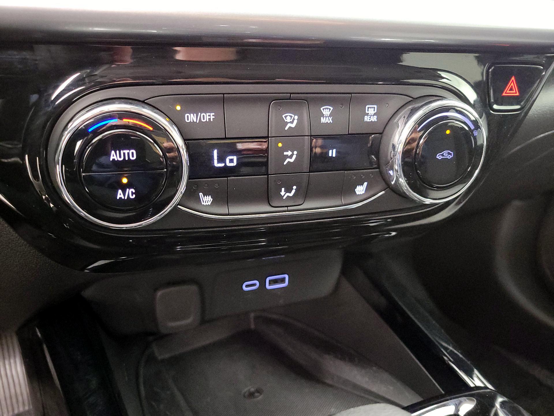 Thumbnail: 2024 Chevrolet Trax - 16