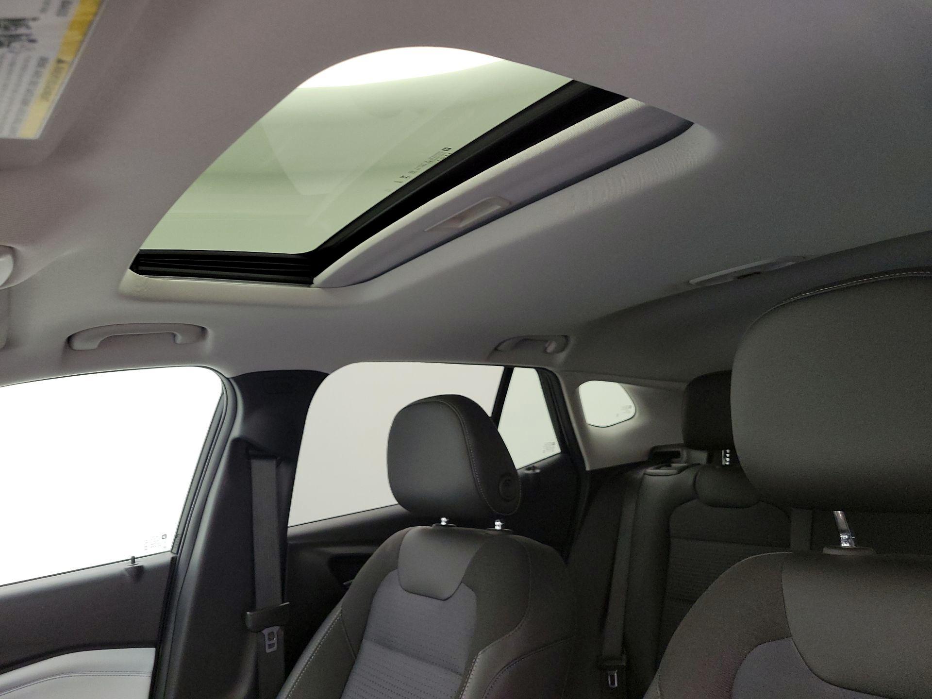 Thumbnail: 2024 Chevrolet Trax - 19