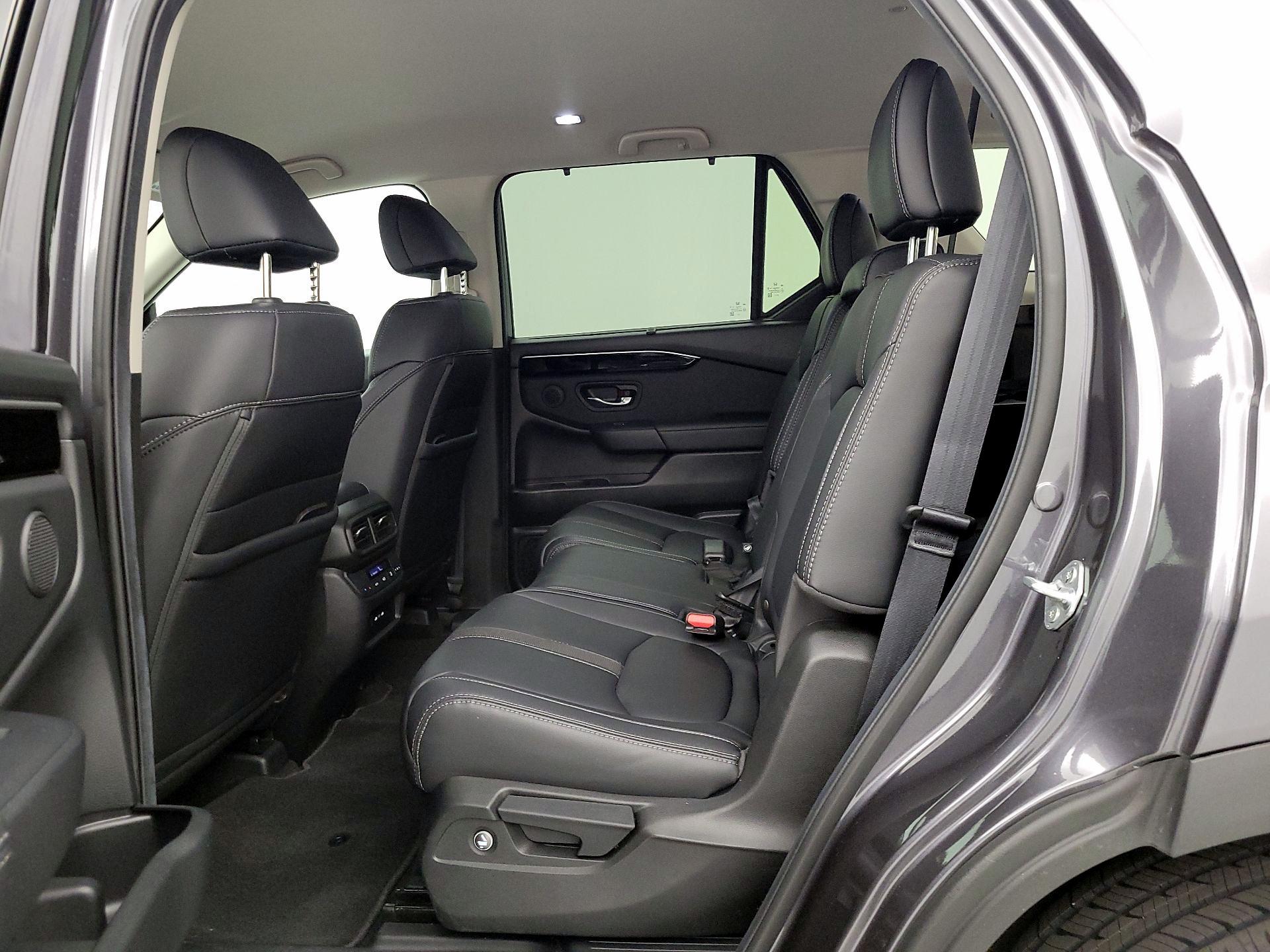 Thumbnail: 2025 Honda Pilot - 19