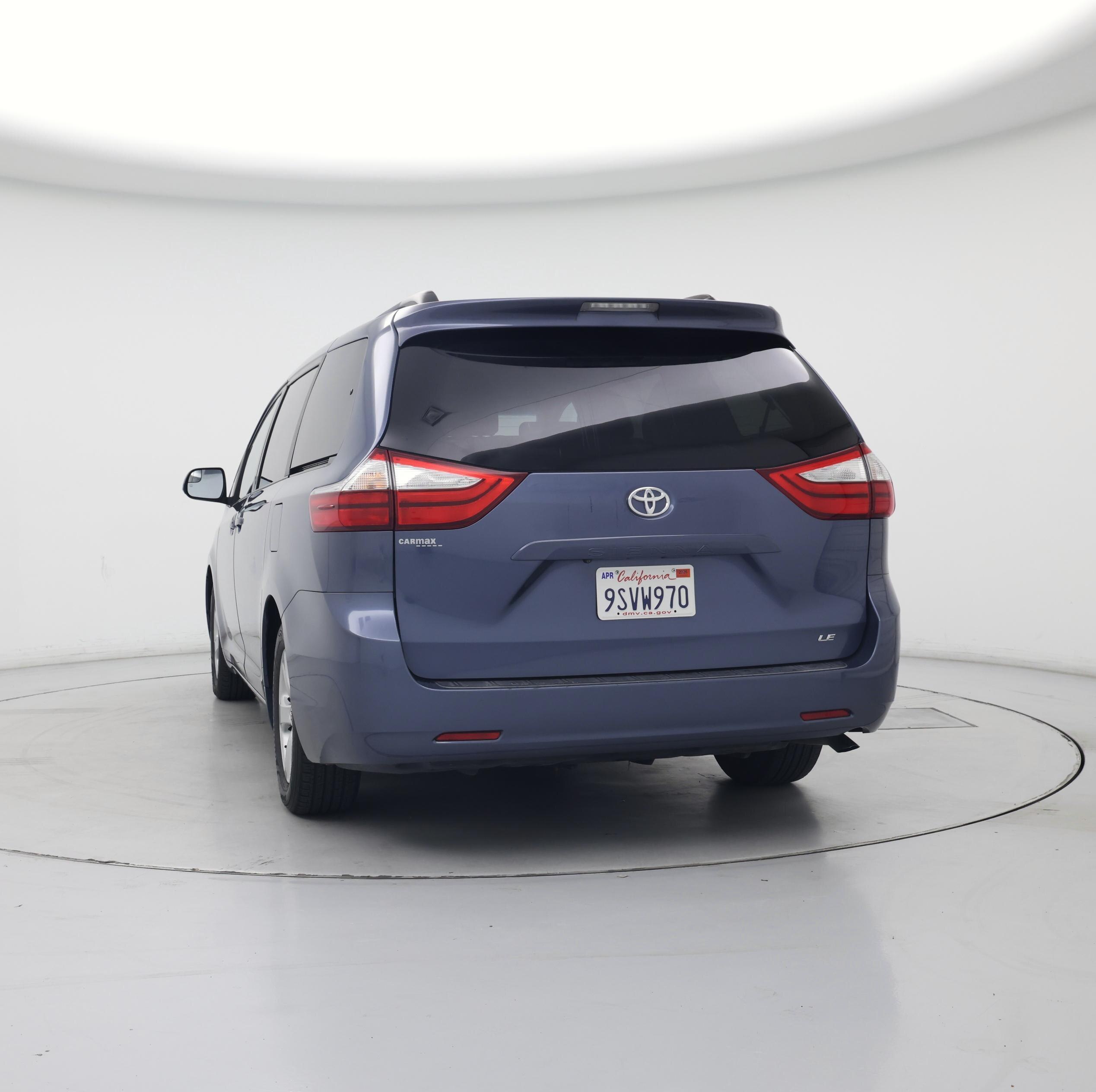 Thumbnail: 2015 Toyota Sienna - 6