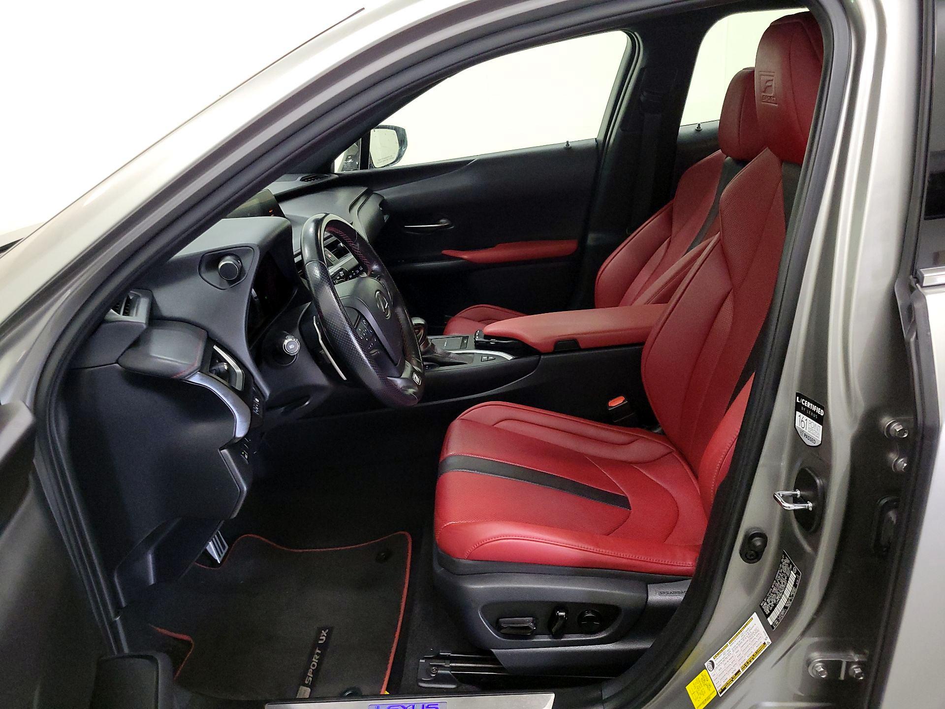 Thumbnail: 2021 Lexus UX - 11