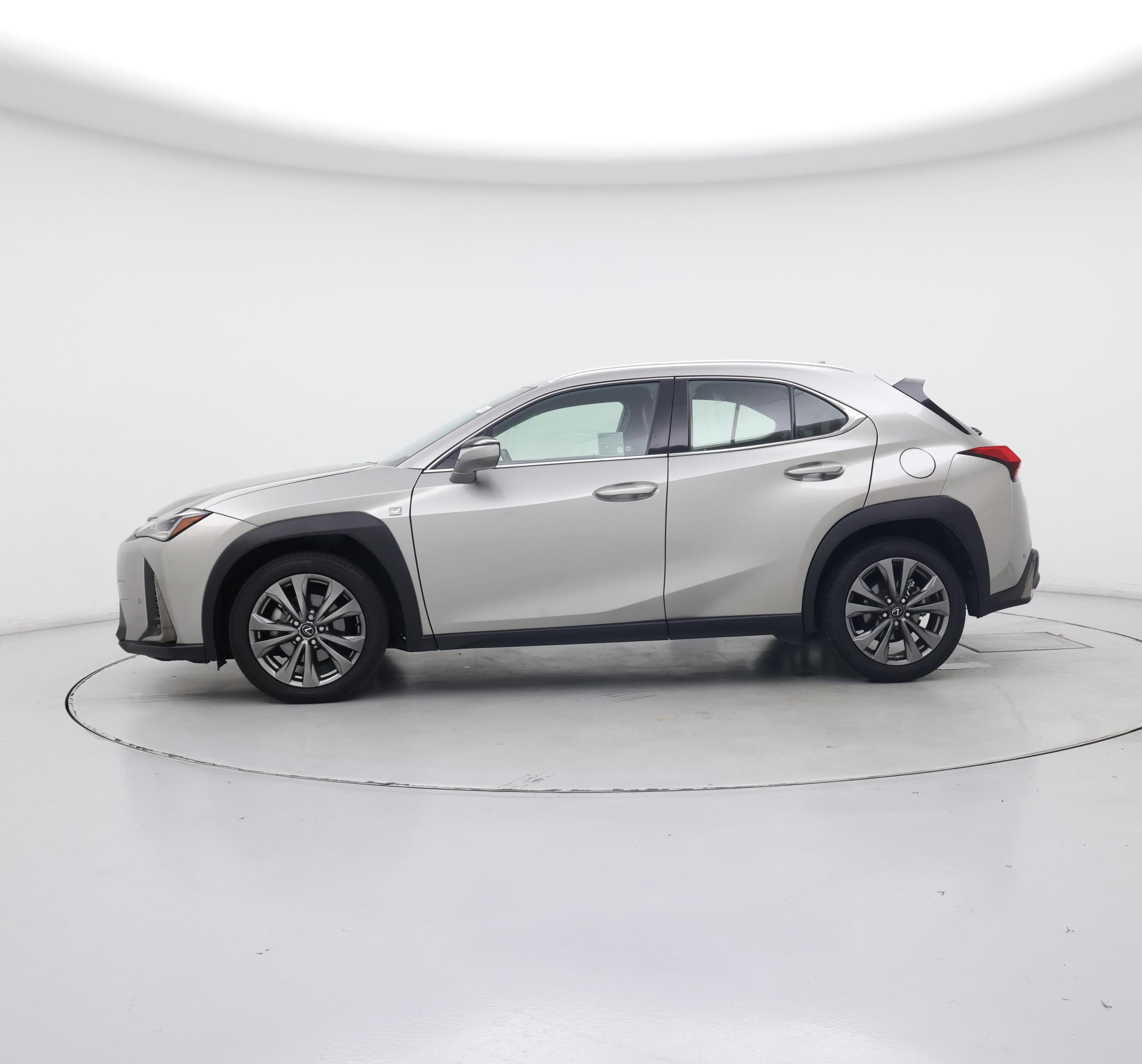 Thumbnail: 2021 Lexus UX - 3