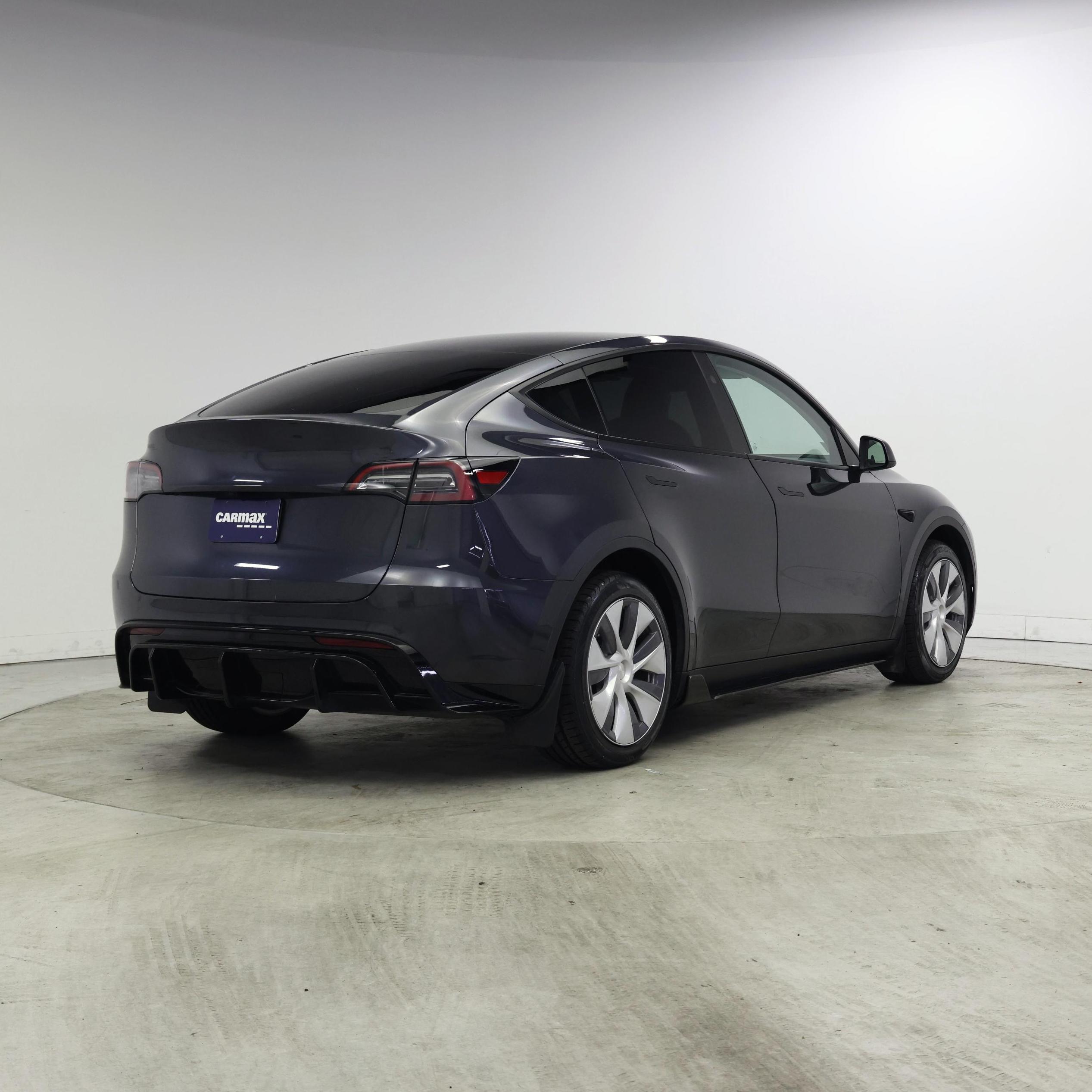 Thumbnail: 2024 Tesla Model Y - 8