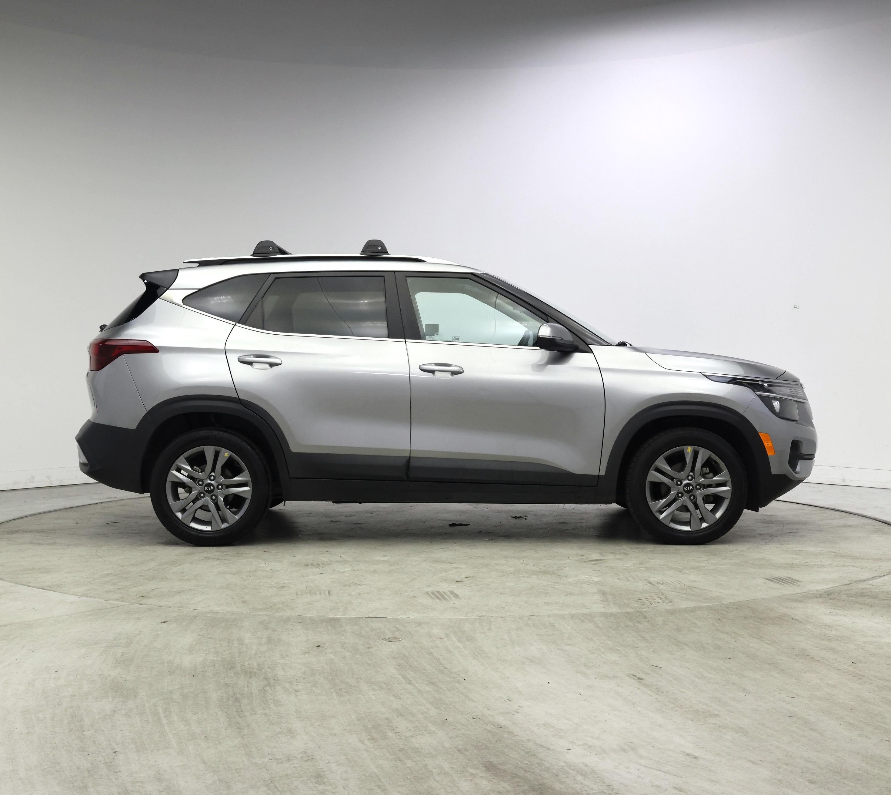 Thumbnail: 2021 Kia Seltos - 7