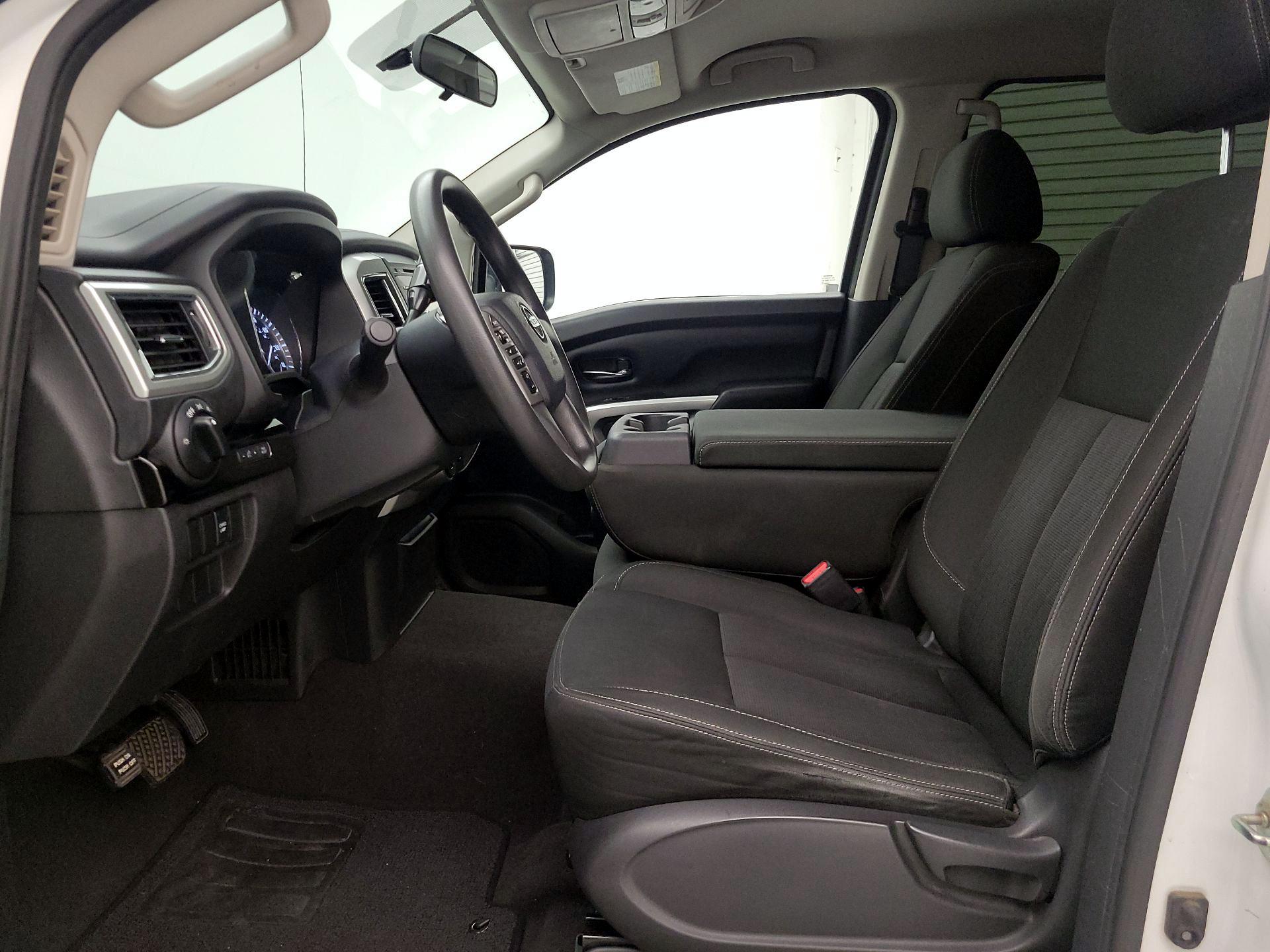 Thumbnail: 2017 Nissan Titan - 11