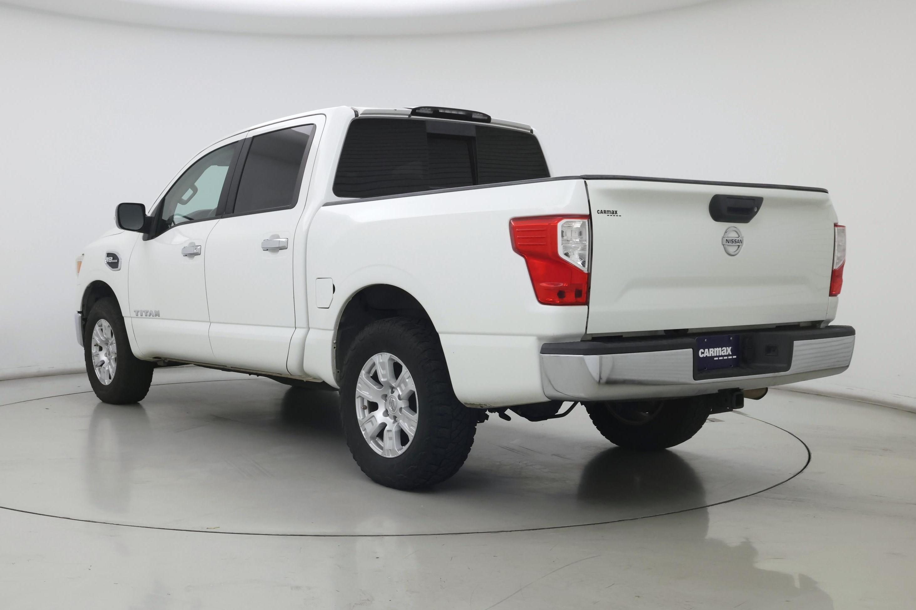 Thumbnail: 2017 Nissan Titan - 2