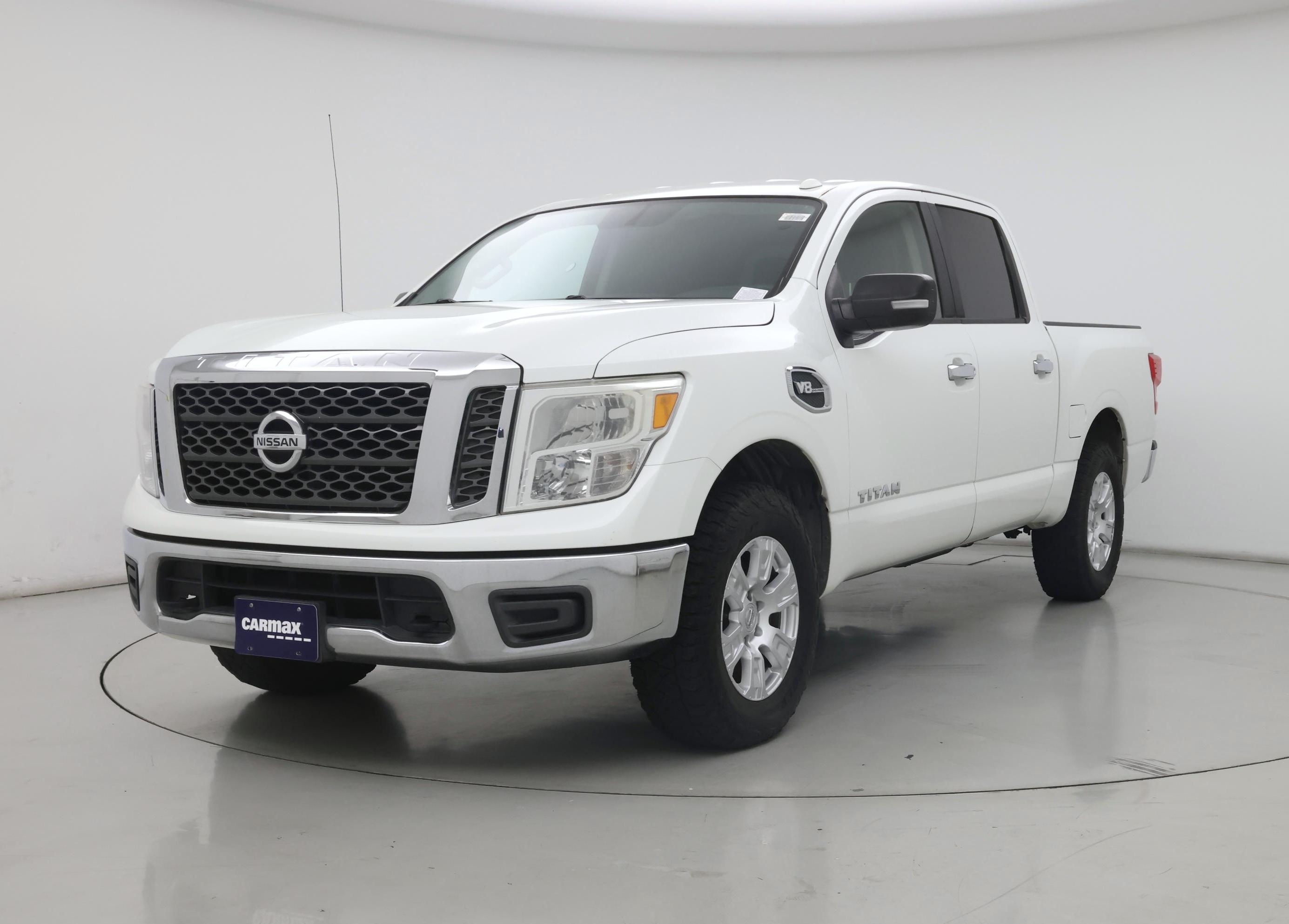 Thumbnail: 2017 Nissan Titan - 4
