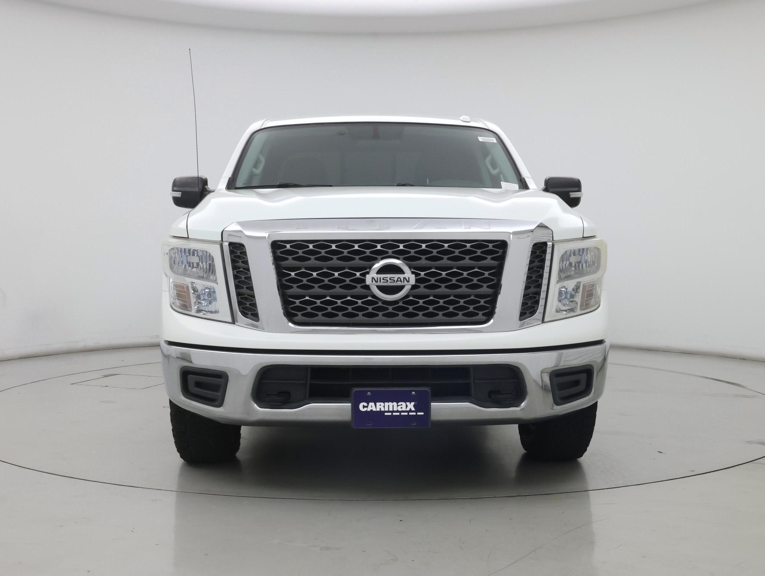Thumbnail: 2017 Nissan Titan - 5