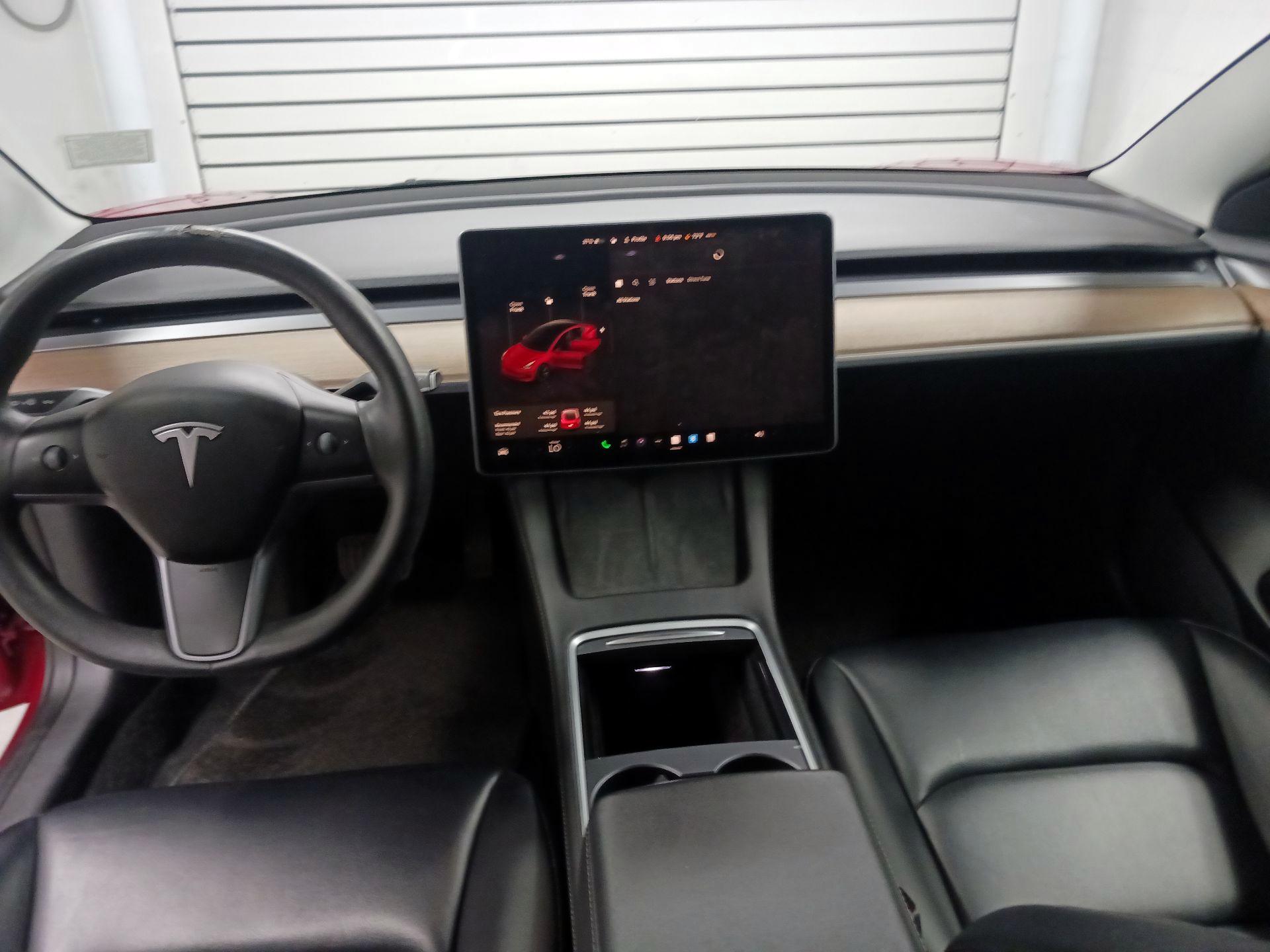 Thumbnail: 2023 Tesla Model 3 - 9