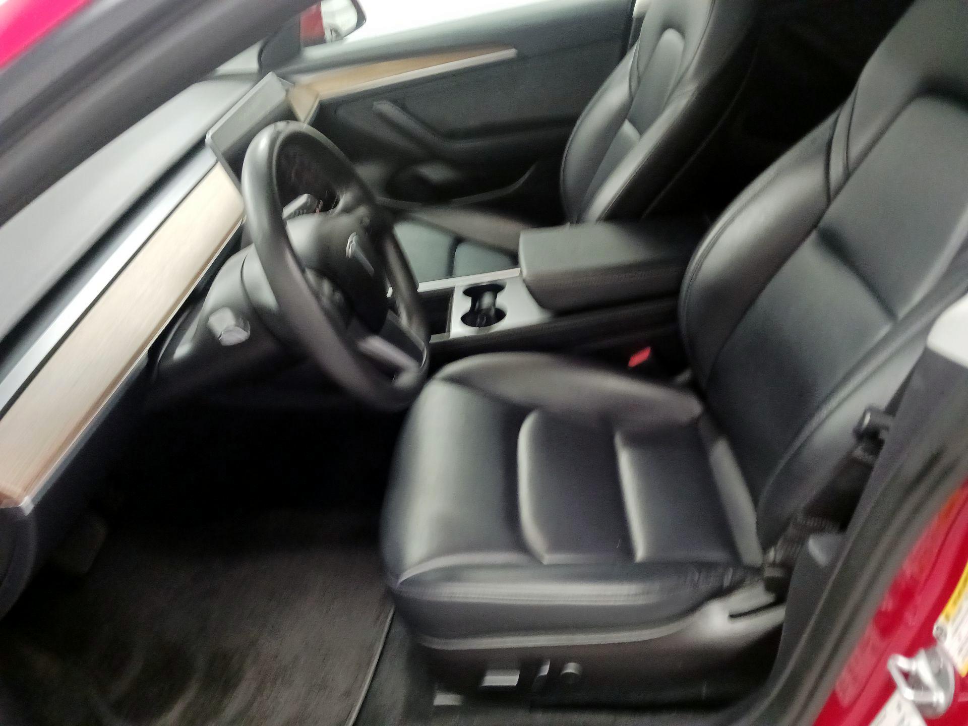 Thumbnail: 2023 Tesla Model 3 - 11