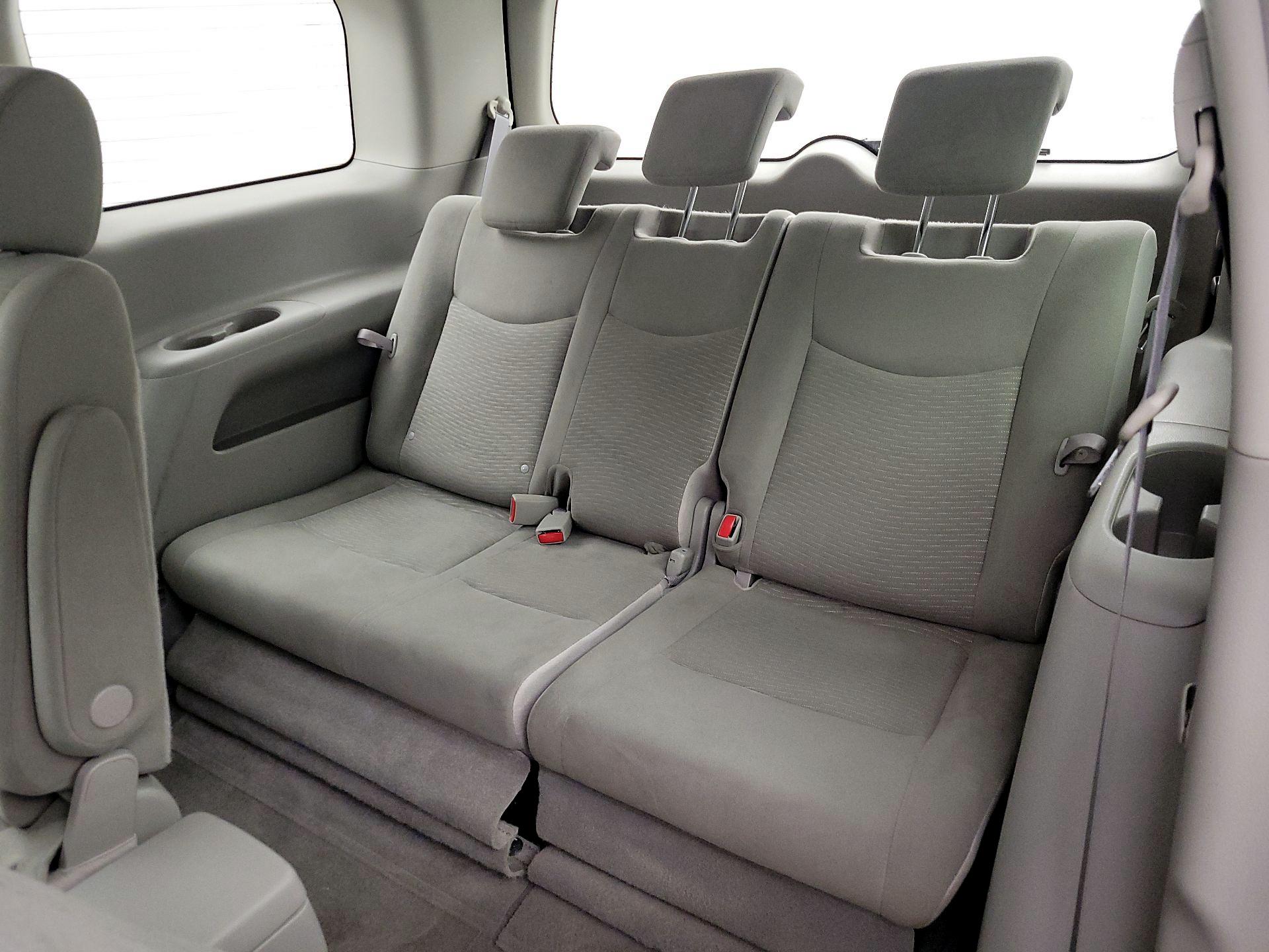 Thumbnail: 2015 Nissan Quest - 17