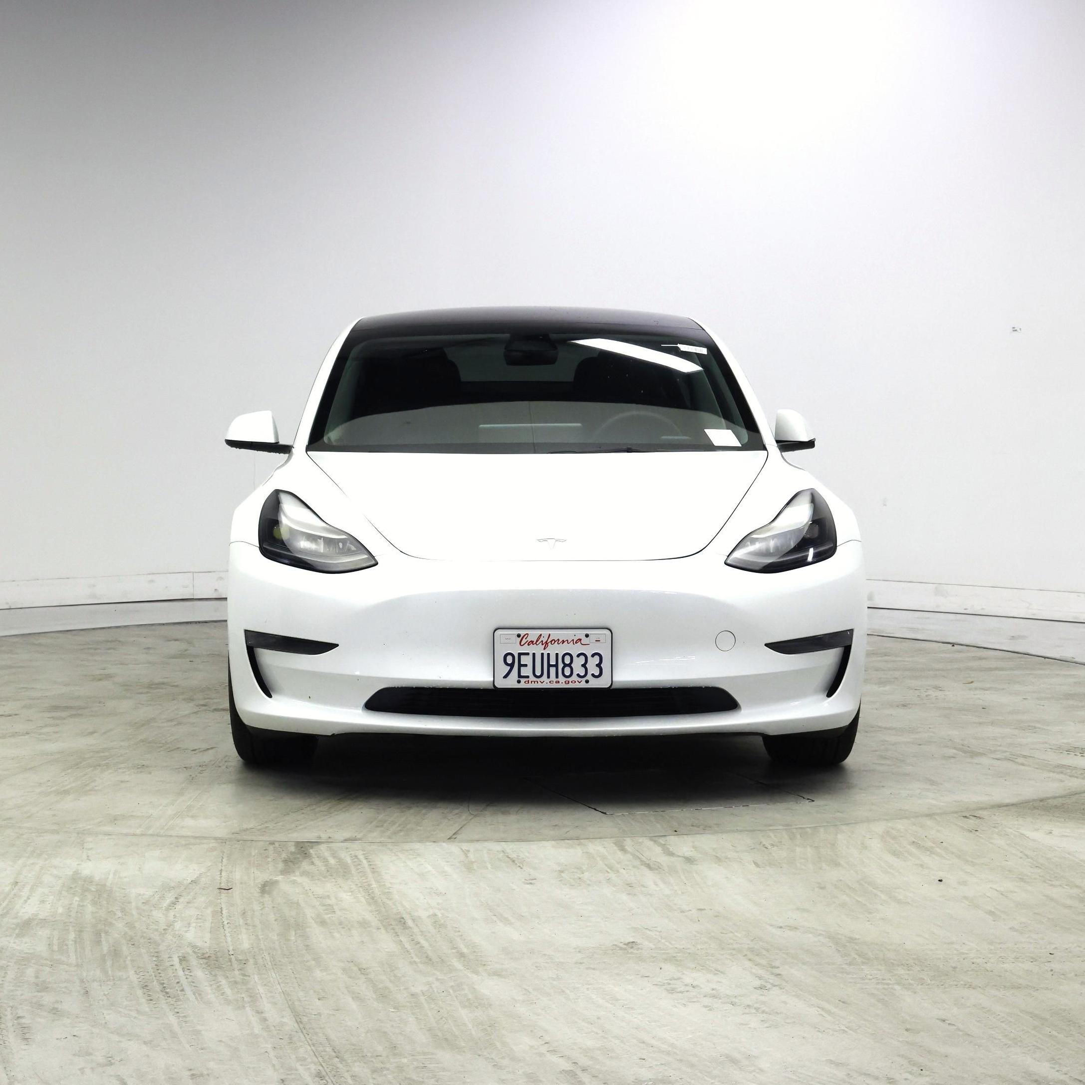 Thumbnail: 2023 Tesla Model 3 - 5