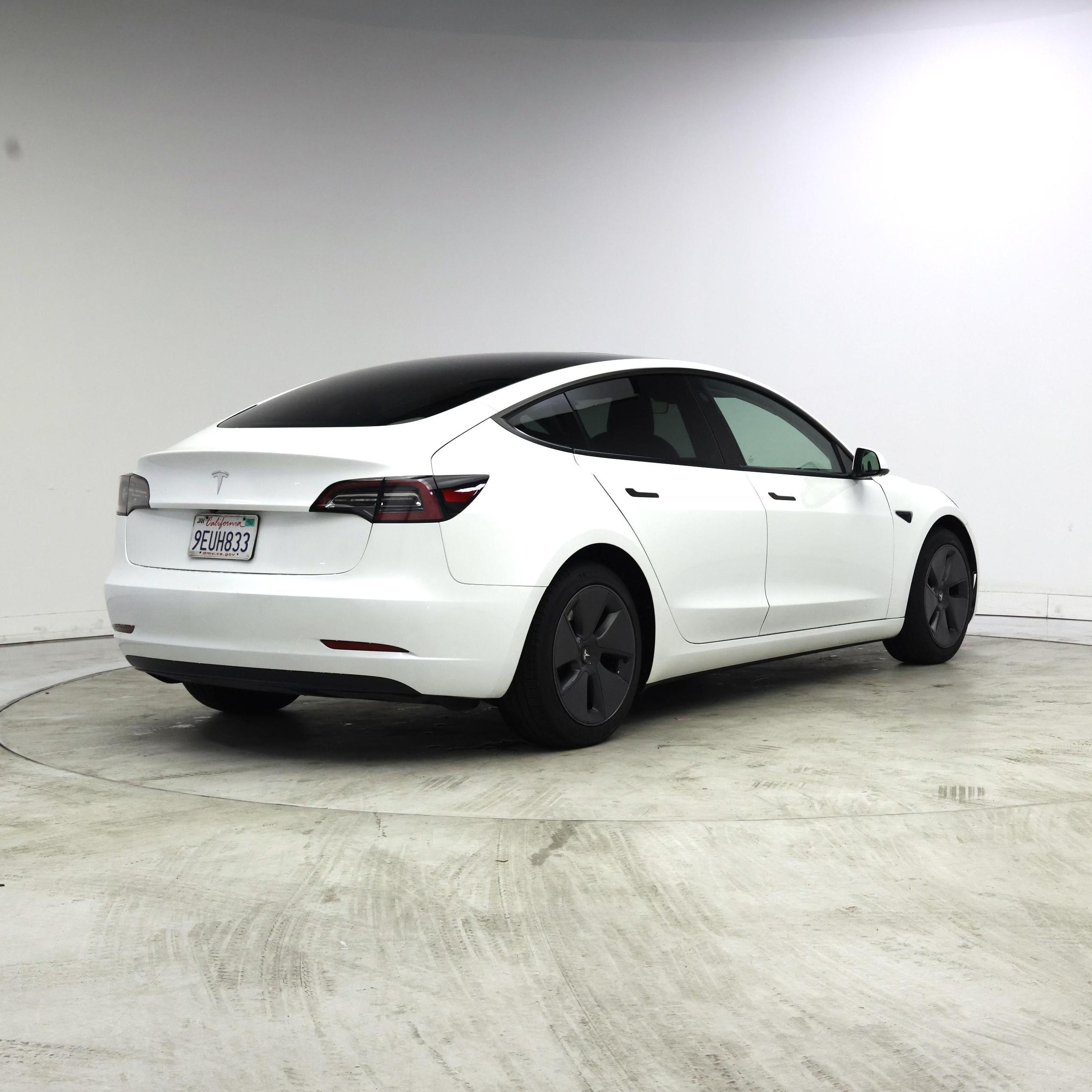 Thumbnail: 2023 Tesla Model 3 - 8