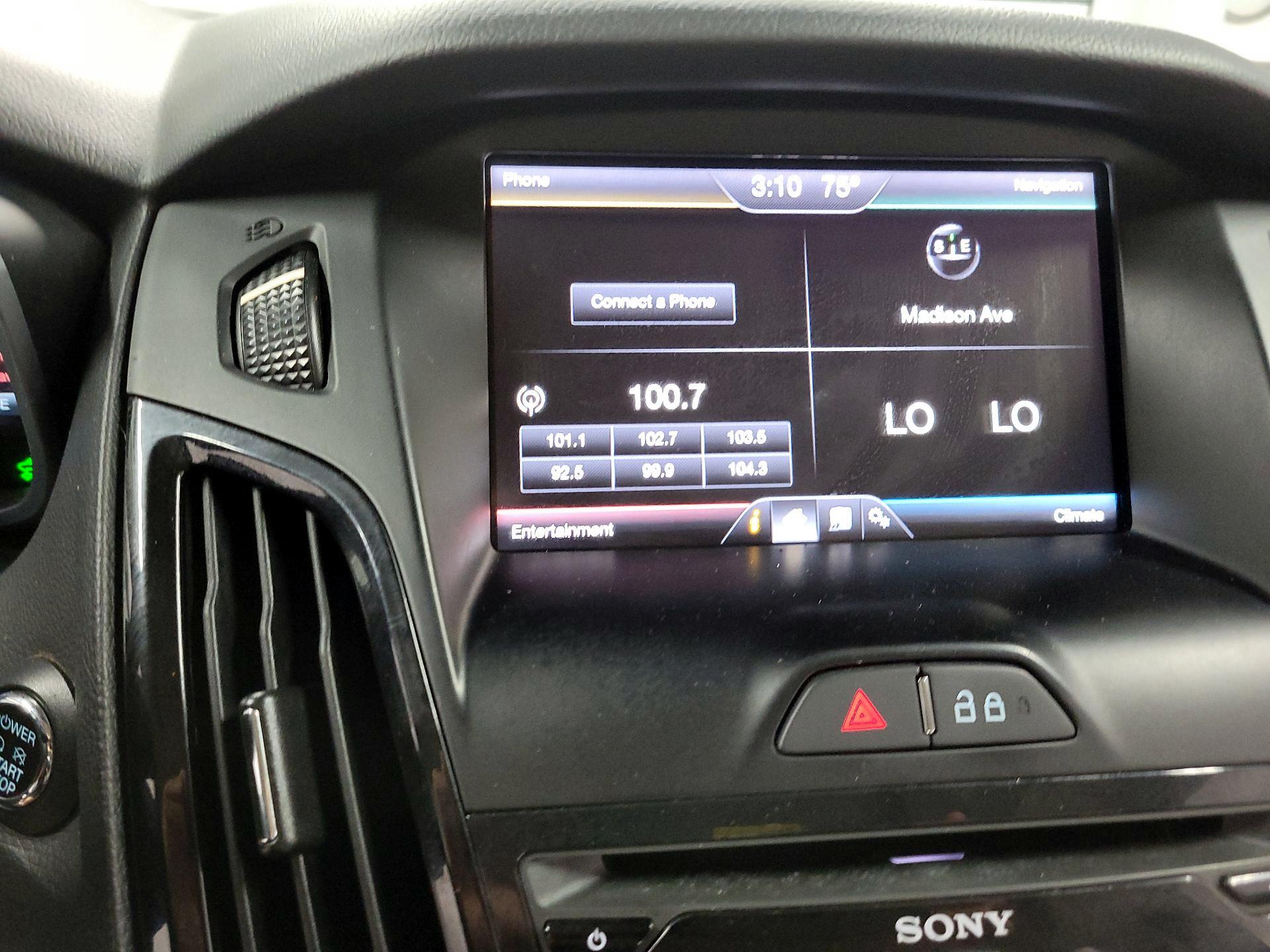 Thumbnail: 2014 Ford Focus - 14