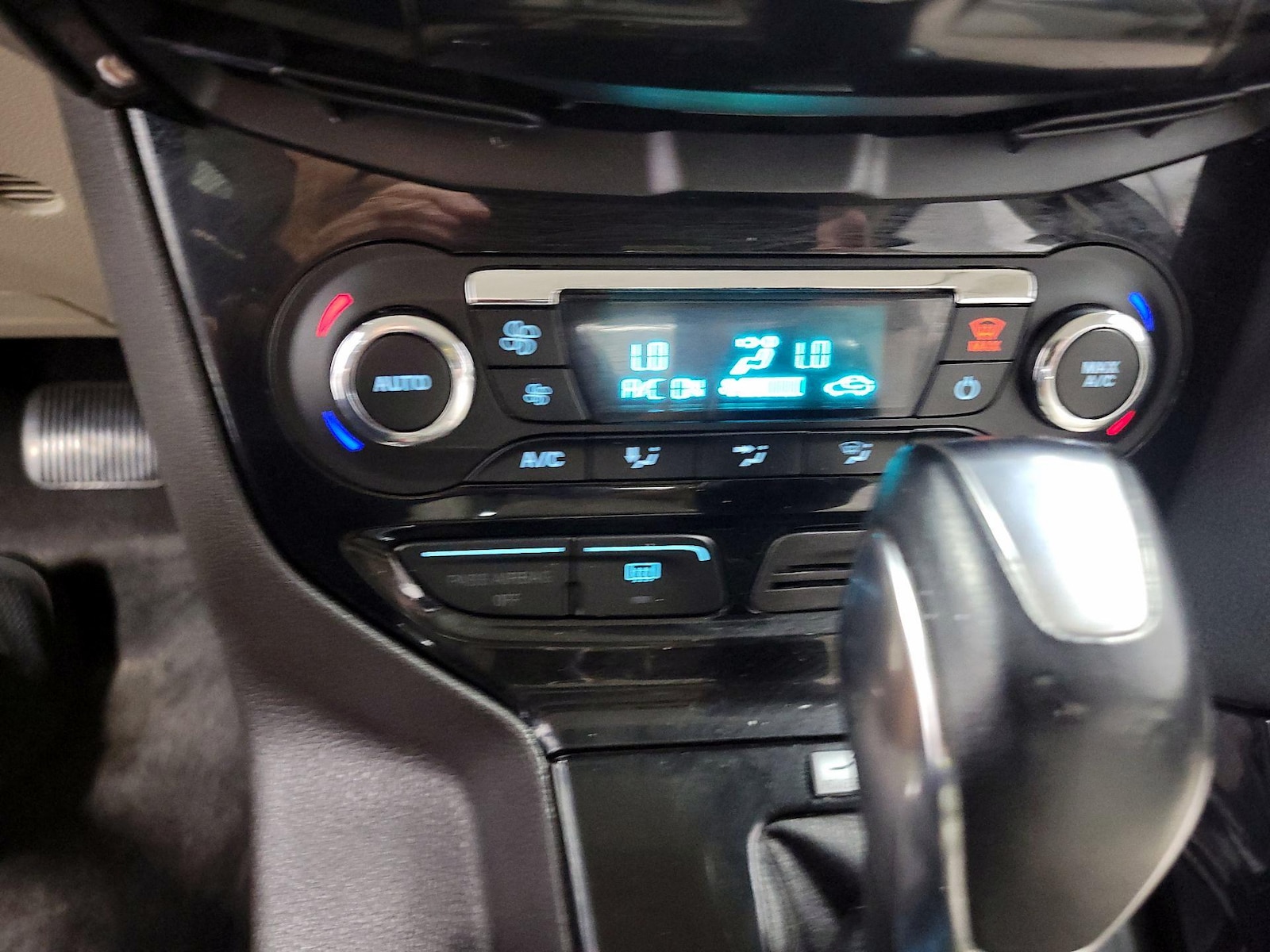 2014 Ford Focus Electric - Photo 16