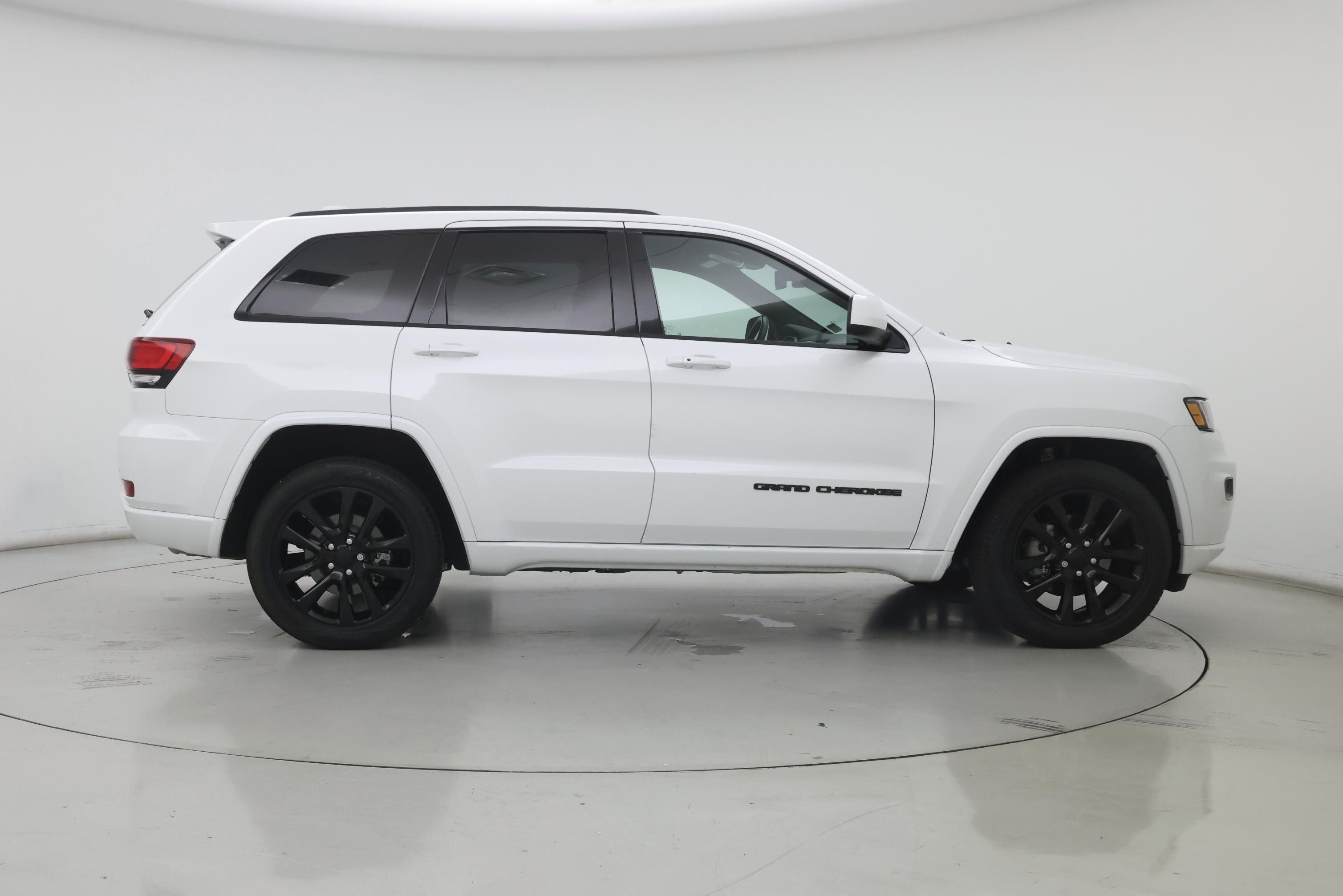 Thumbnail: 2020 Jeep Grand Cherokee - 7