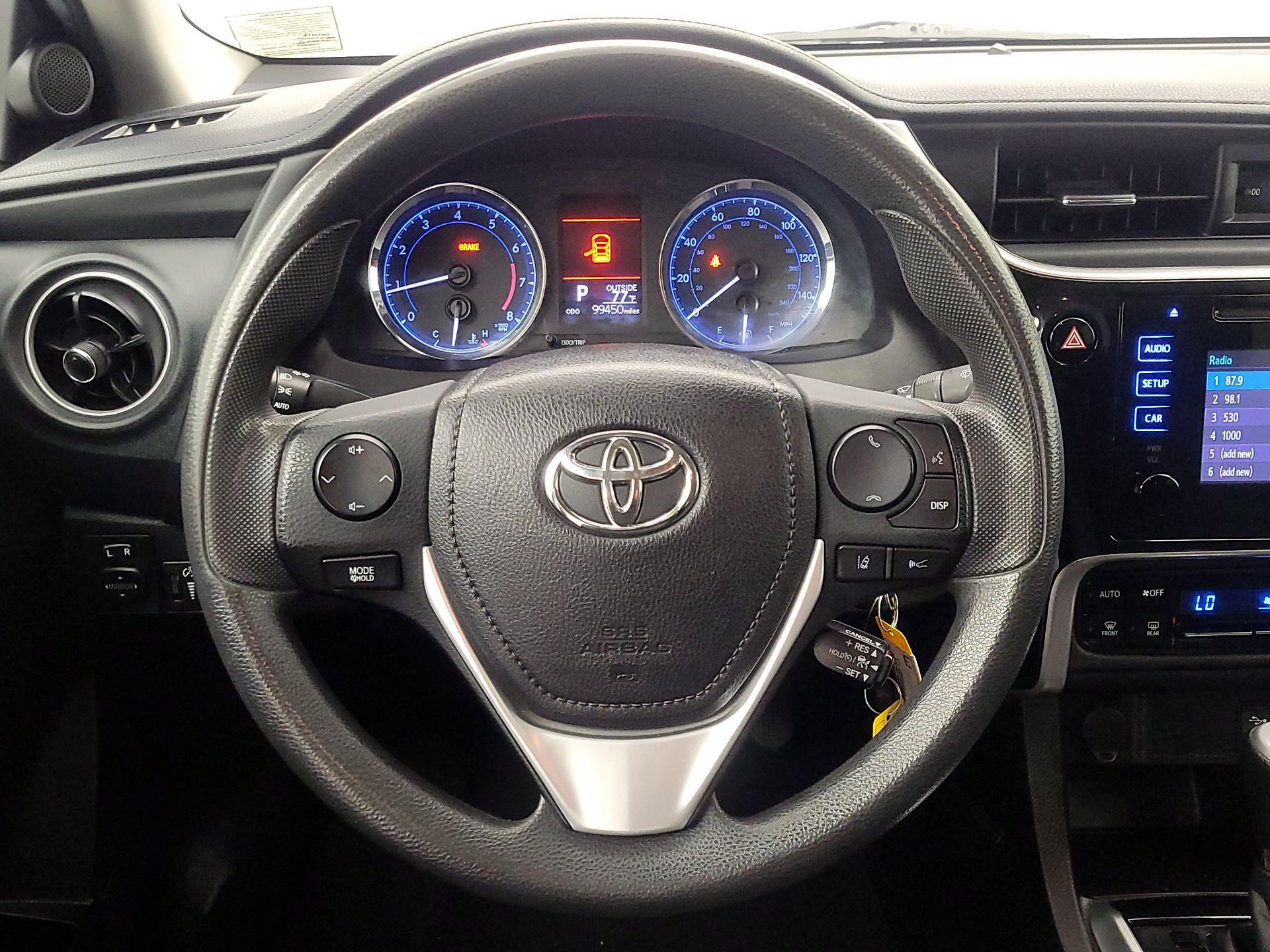 Thumbnail: 2018 Toyota Corolla - 10
