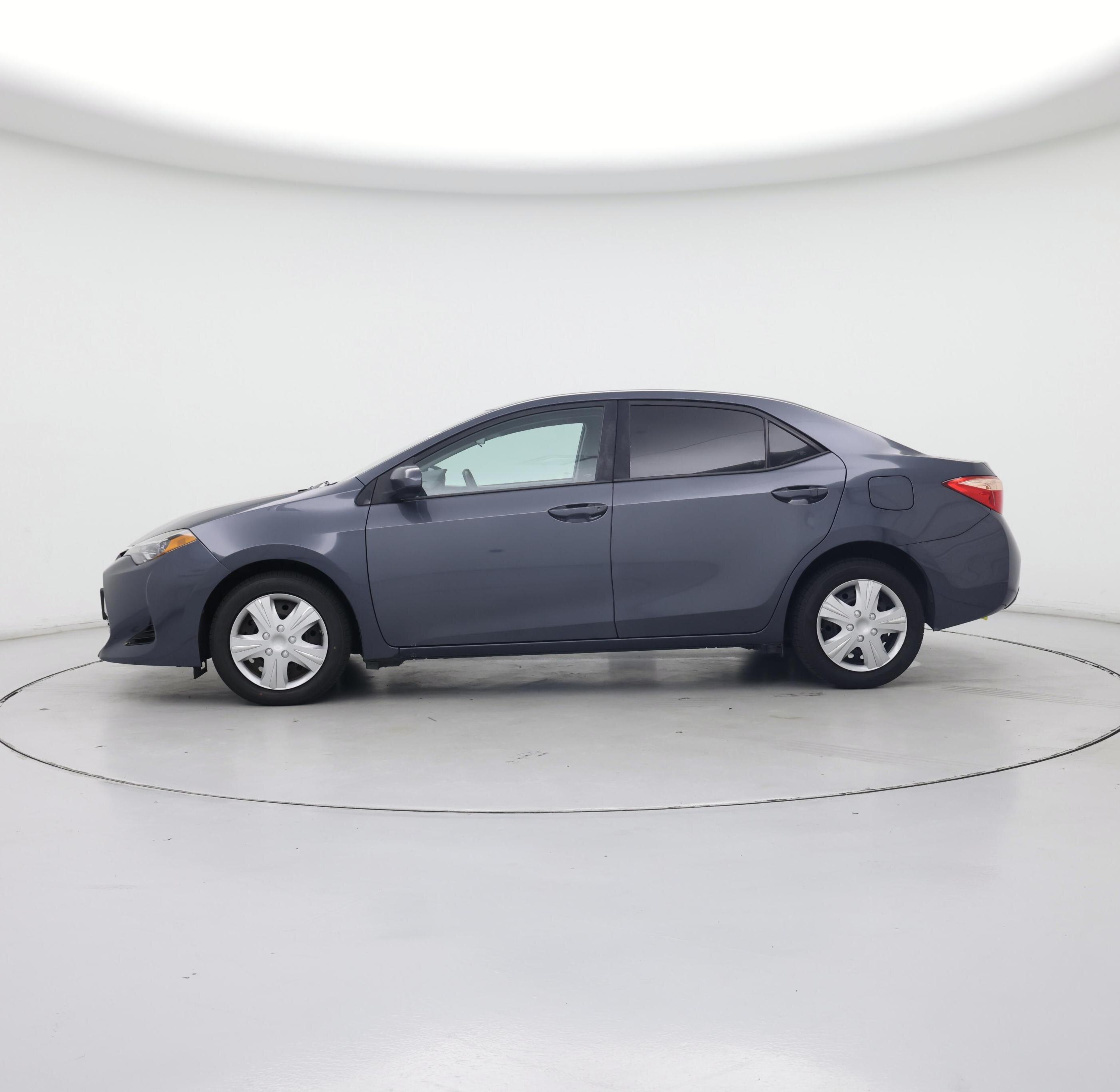 Thumbnail: 2018 Toyota Corolla - 3