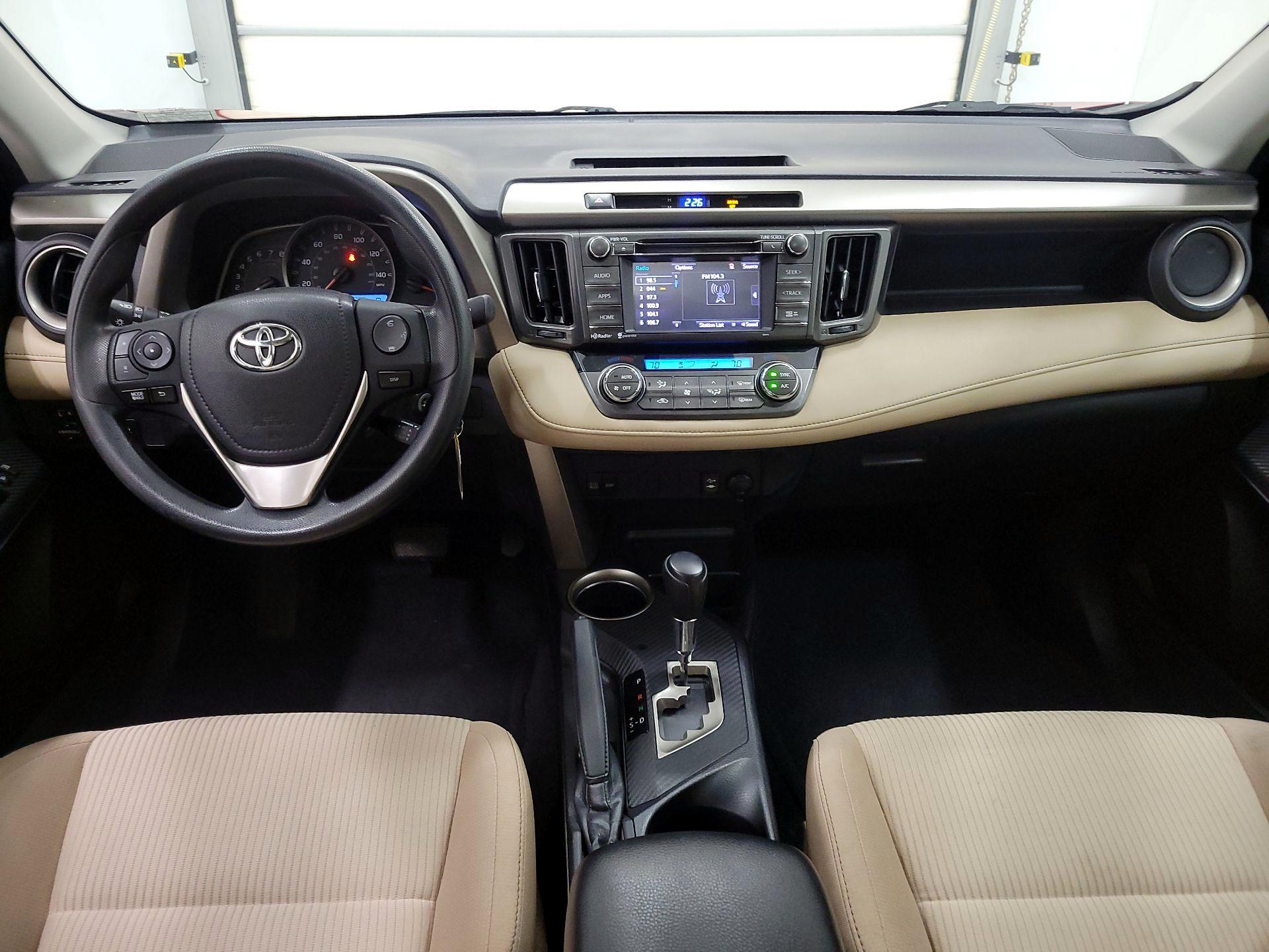 Thumbnail: 2014 Toyota RAV4 - 9