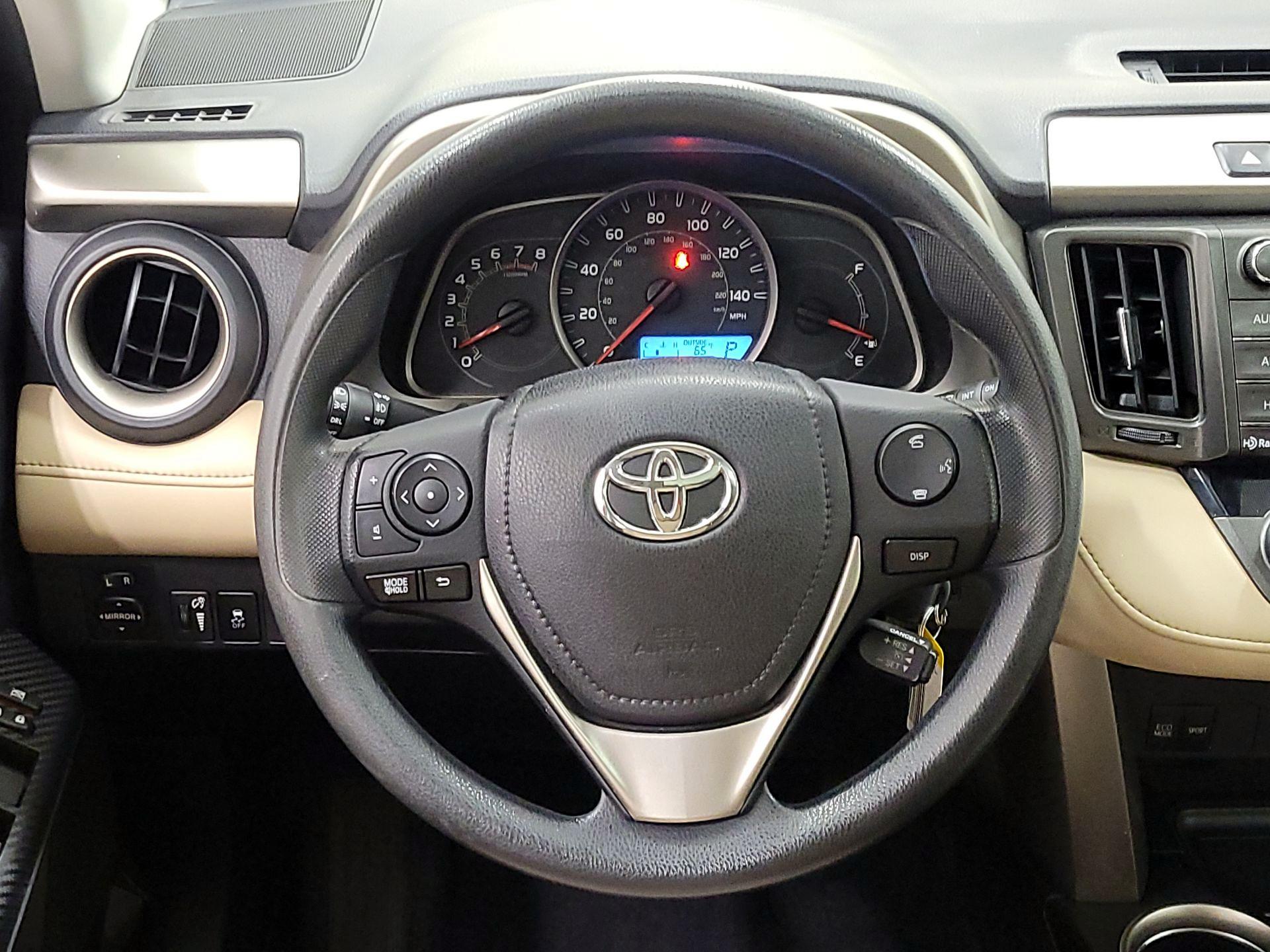 Thumbnail: 2014 Toyota RAV4 - 10