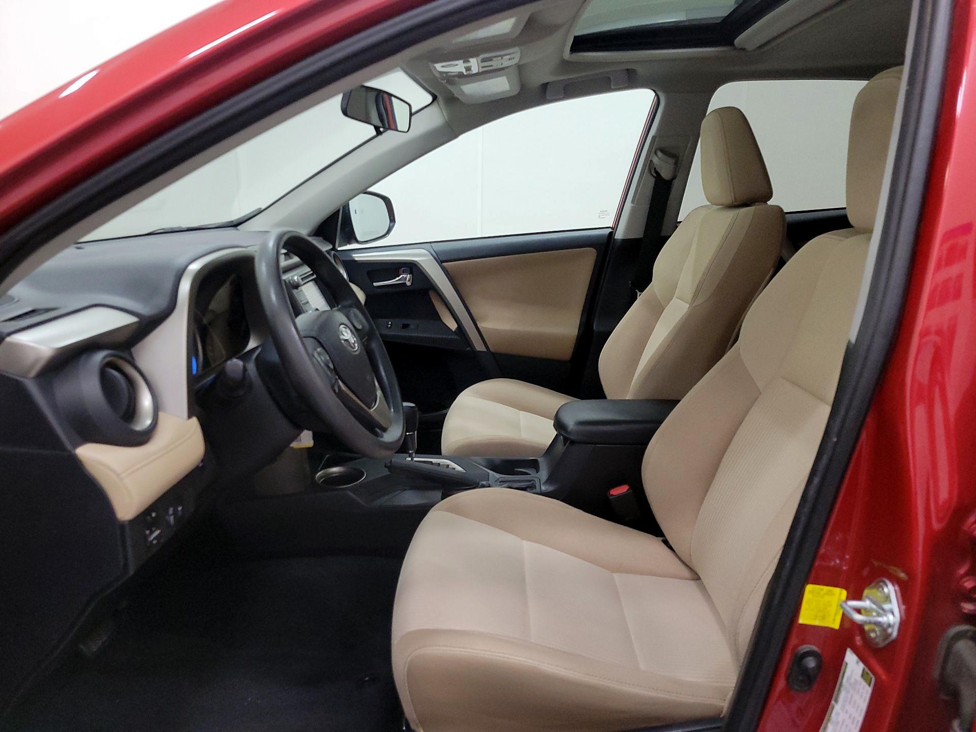 Thumbnail: 2014 Toyota RAV4 - 11