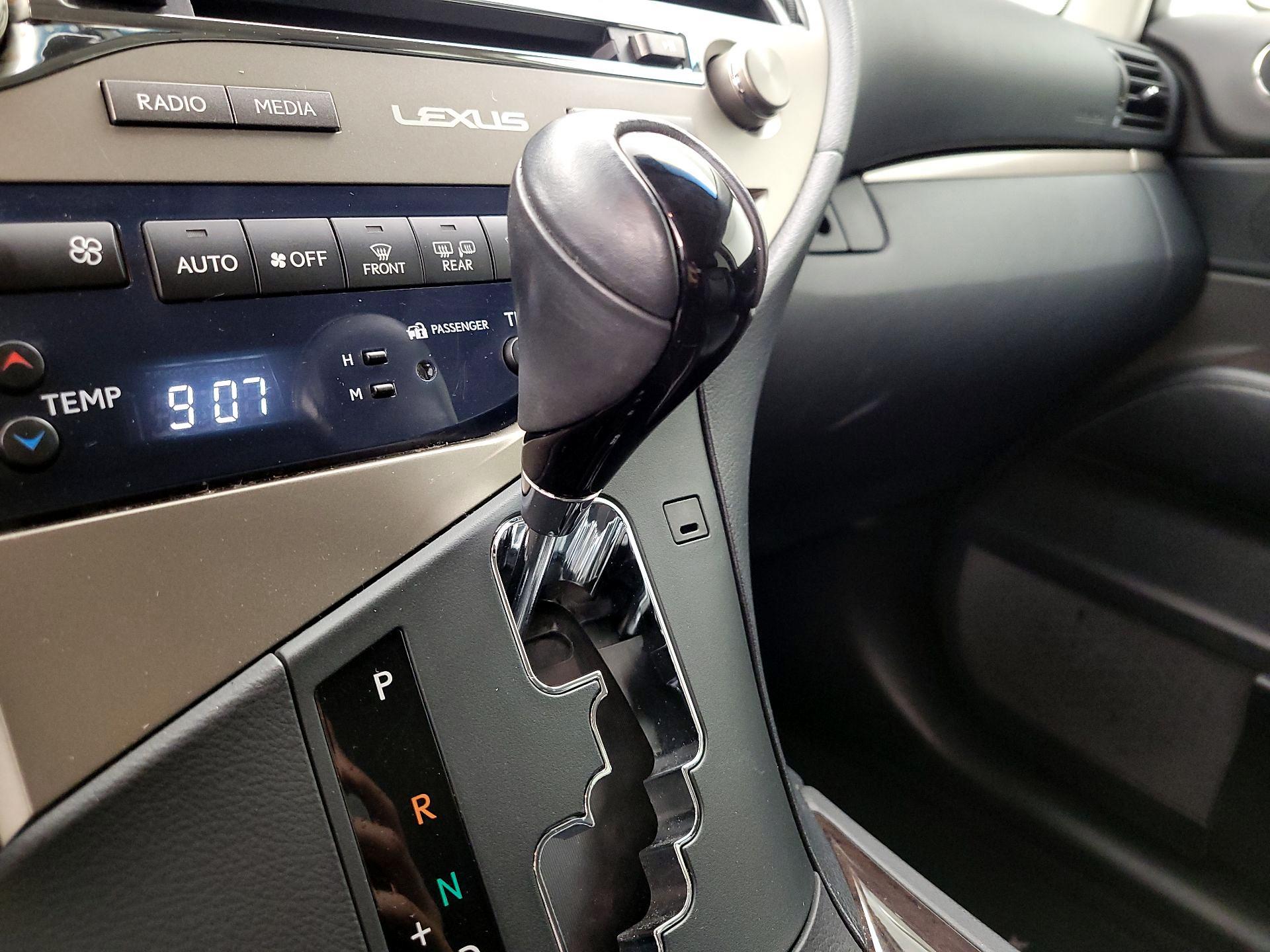 Thumbnail: 2015 Lexus RX - 17